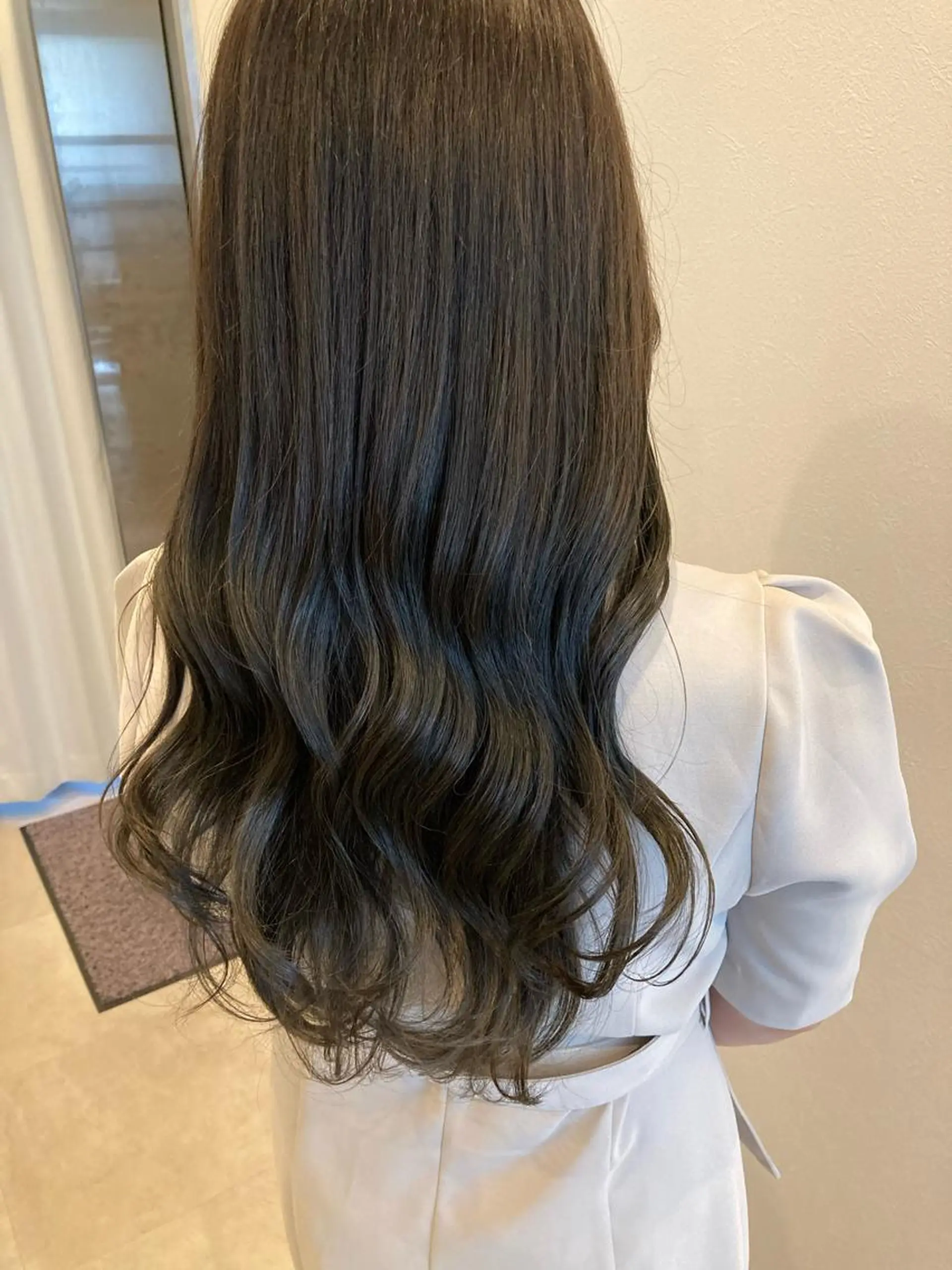 ロング カット ヘアカラー トリートメント ✨色持ちの良い艶 カラー✨蟹江真世のヘアスタイル