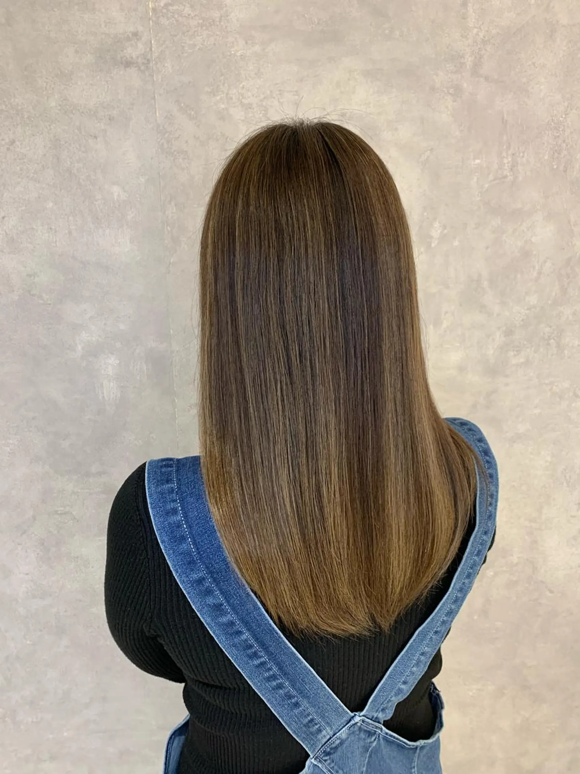 カラー 久永 菫のヘアスタイル