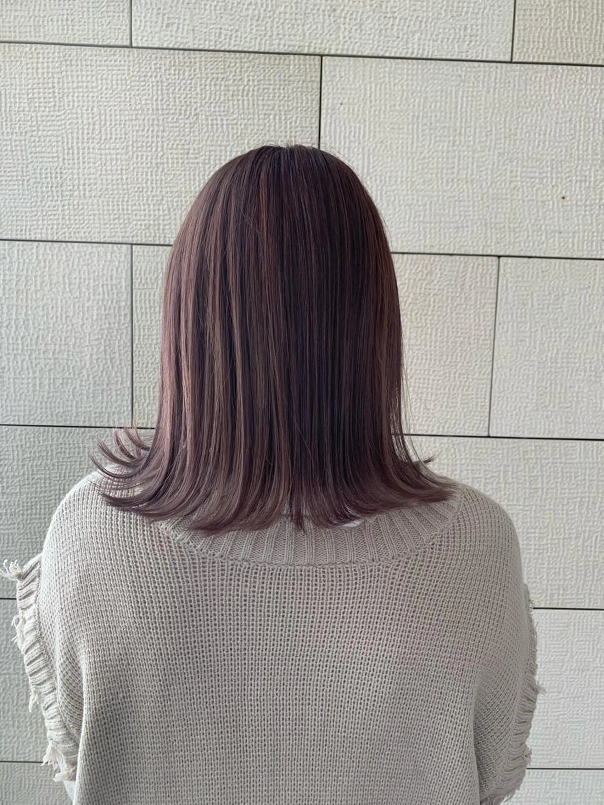 ミディアム カラー fio マナミのヘアスタイル