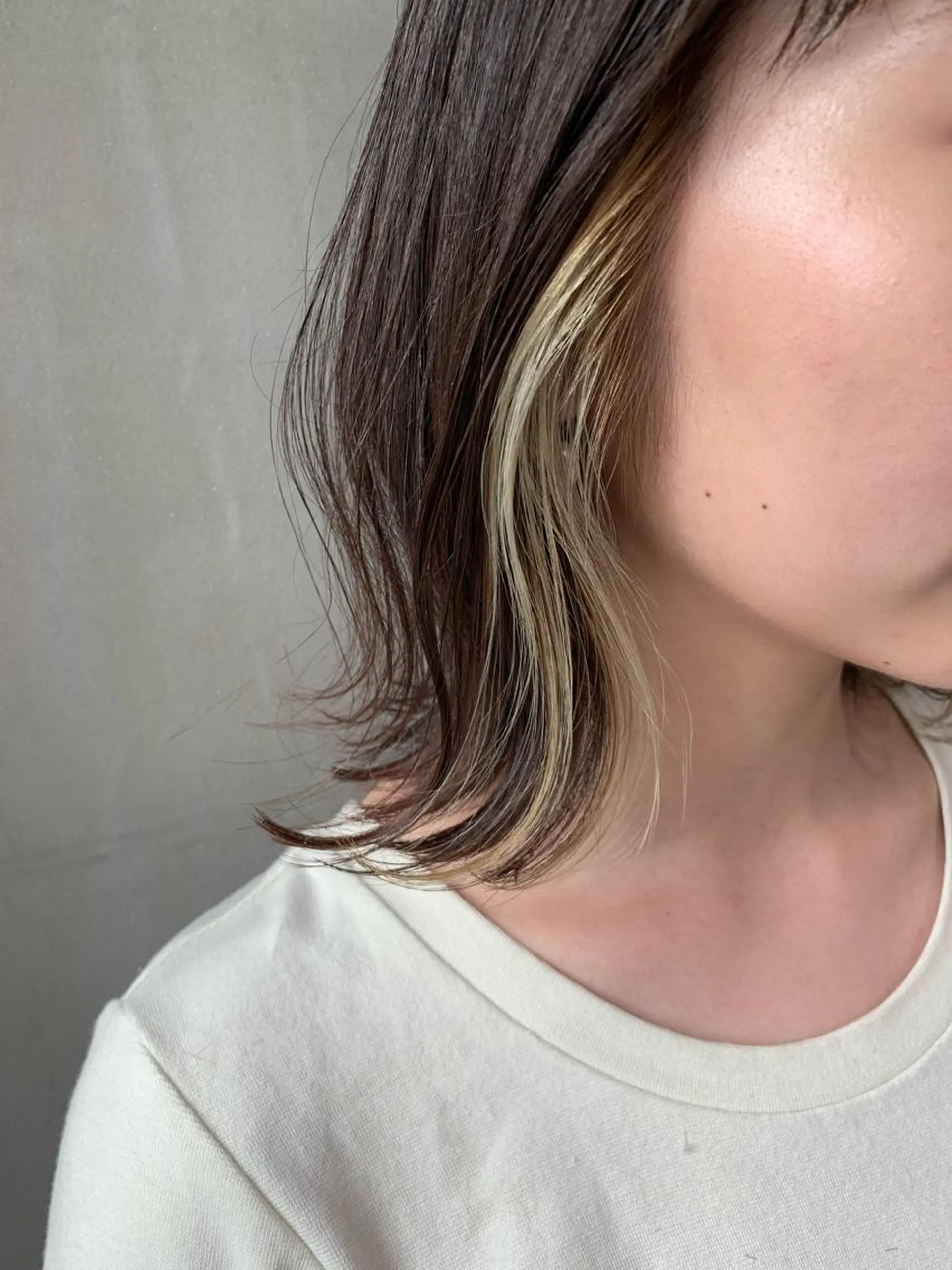 ショート カラー パーマ ヘアアレンジ メンズ キッズ ネイル マツエク・マツパ メンズインナーカラー インナーカラー ボブ SALOWIN梅田茶屋町店所属・ウルフレイヤーカット /チヒロのヘアスタイル