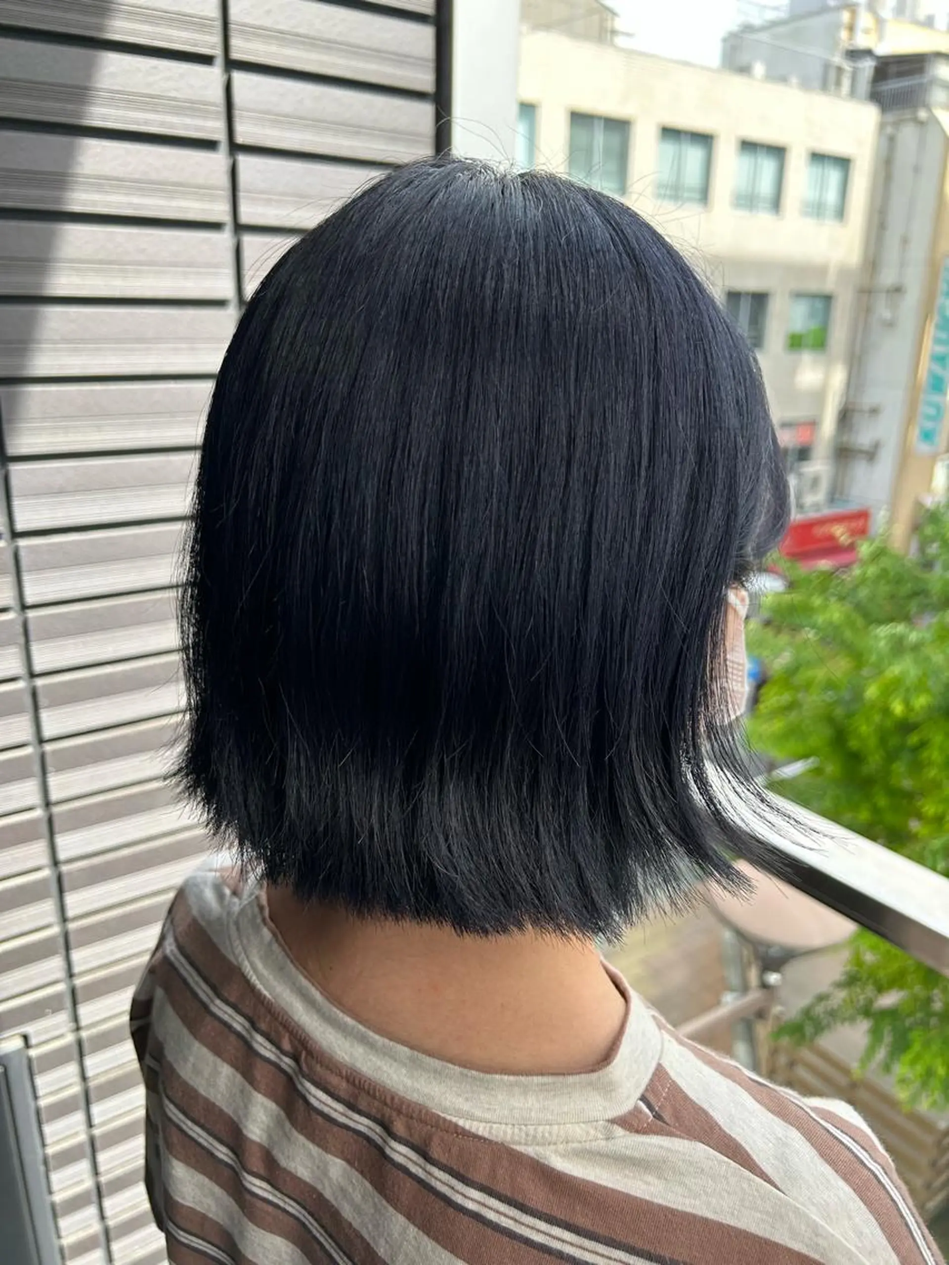 ミディアム 水谷 菜央のヘアスタイル