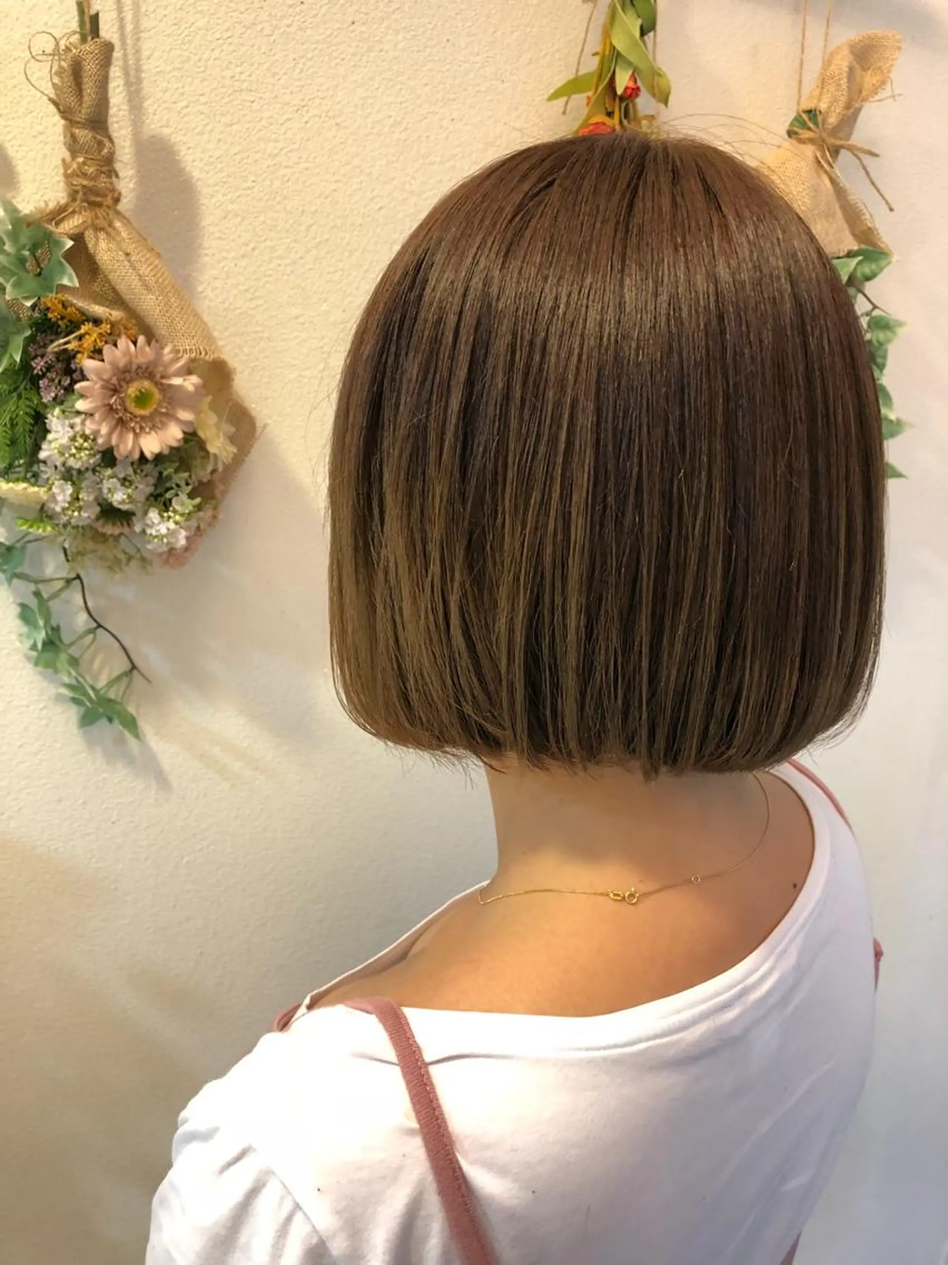 ショート カラー 西 めぐみのヘアスタイル