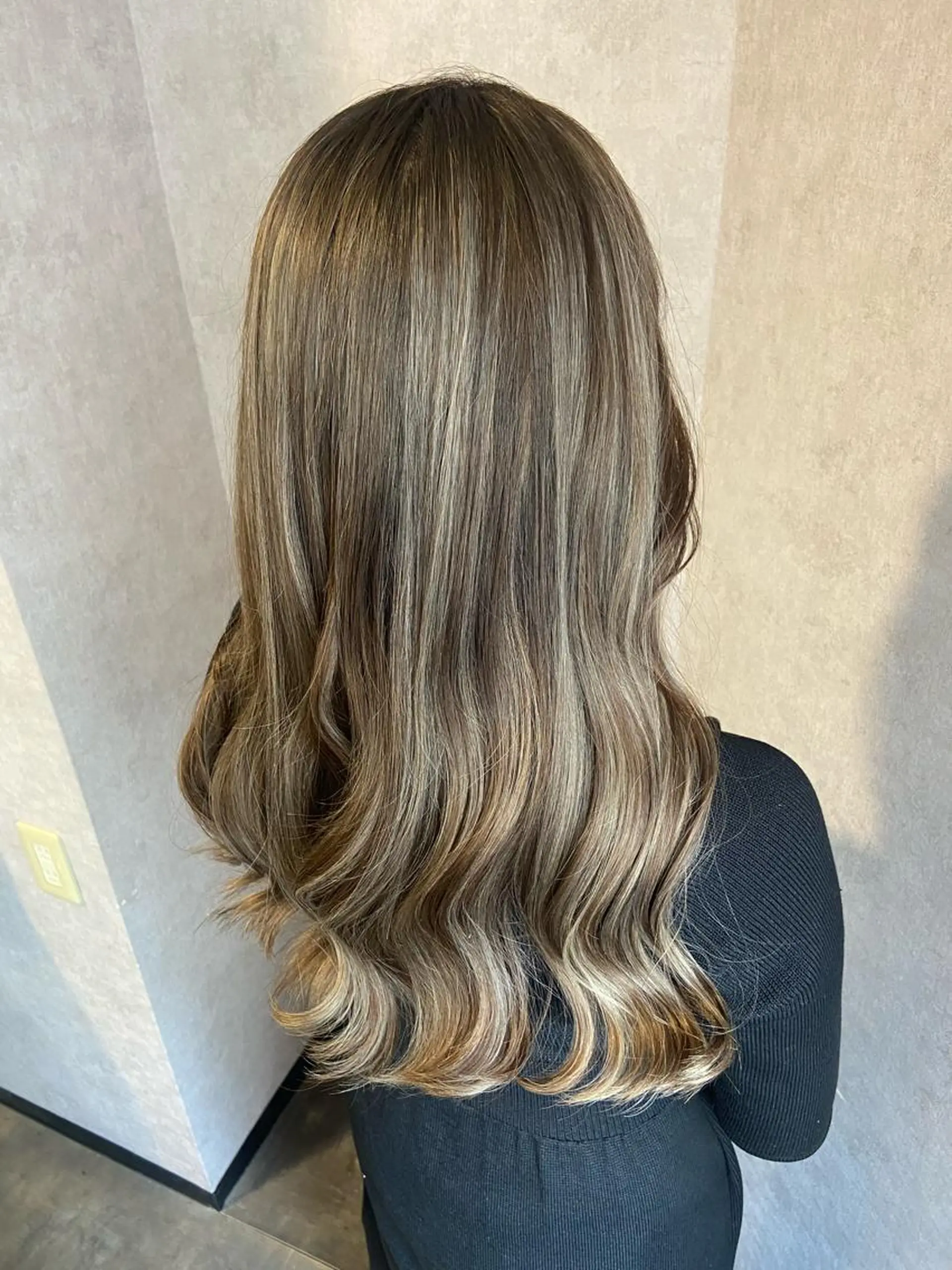 ロング カラー haruki所属・. nozomiのヘアスタイル