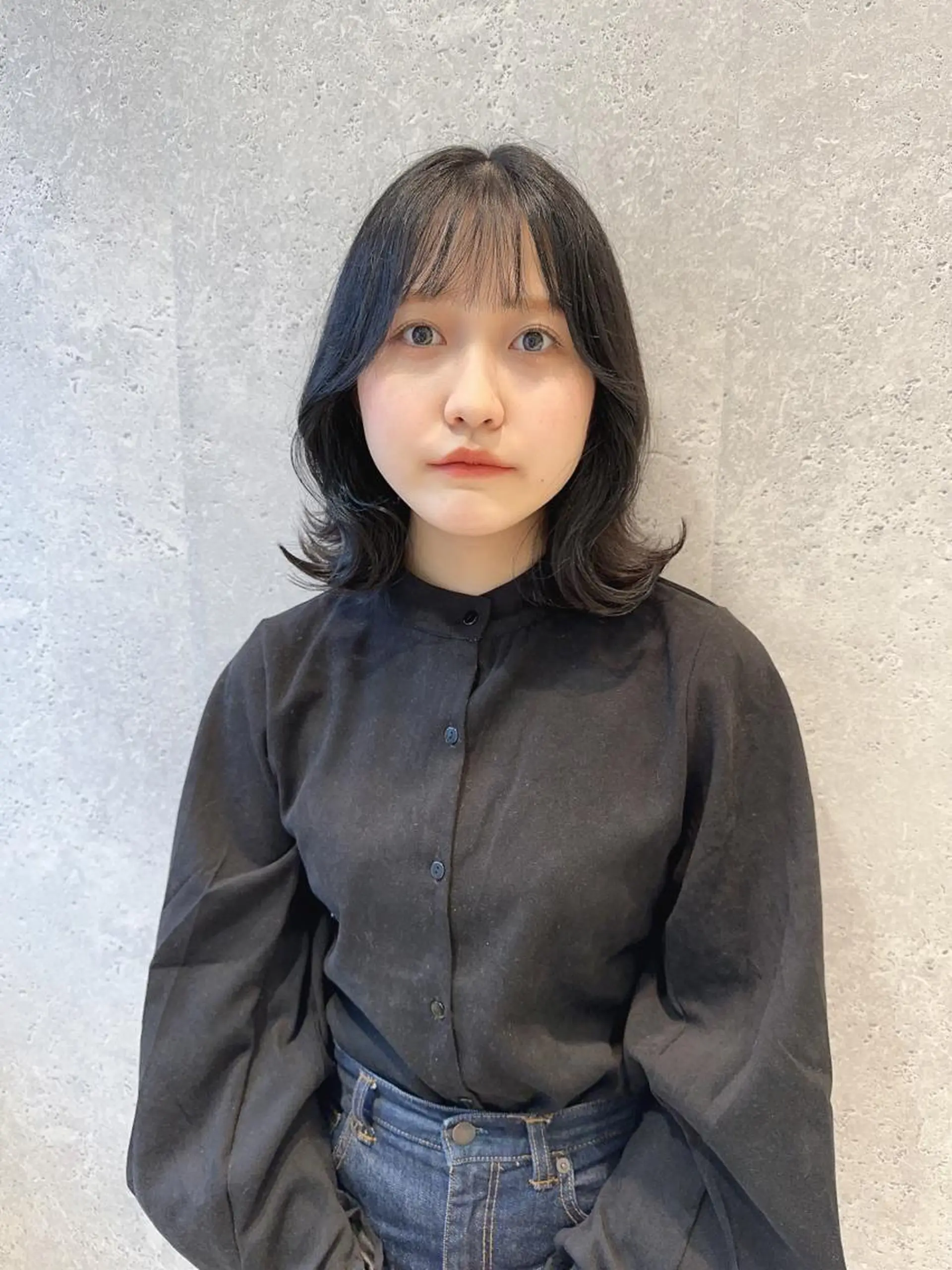 ミディアム くびれヘア 韓国風ヘア 🩰 柔らかいカラー tomomi🌛のヘアスタイル