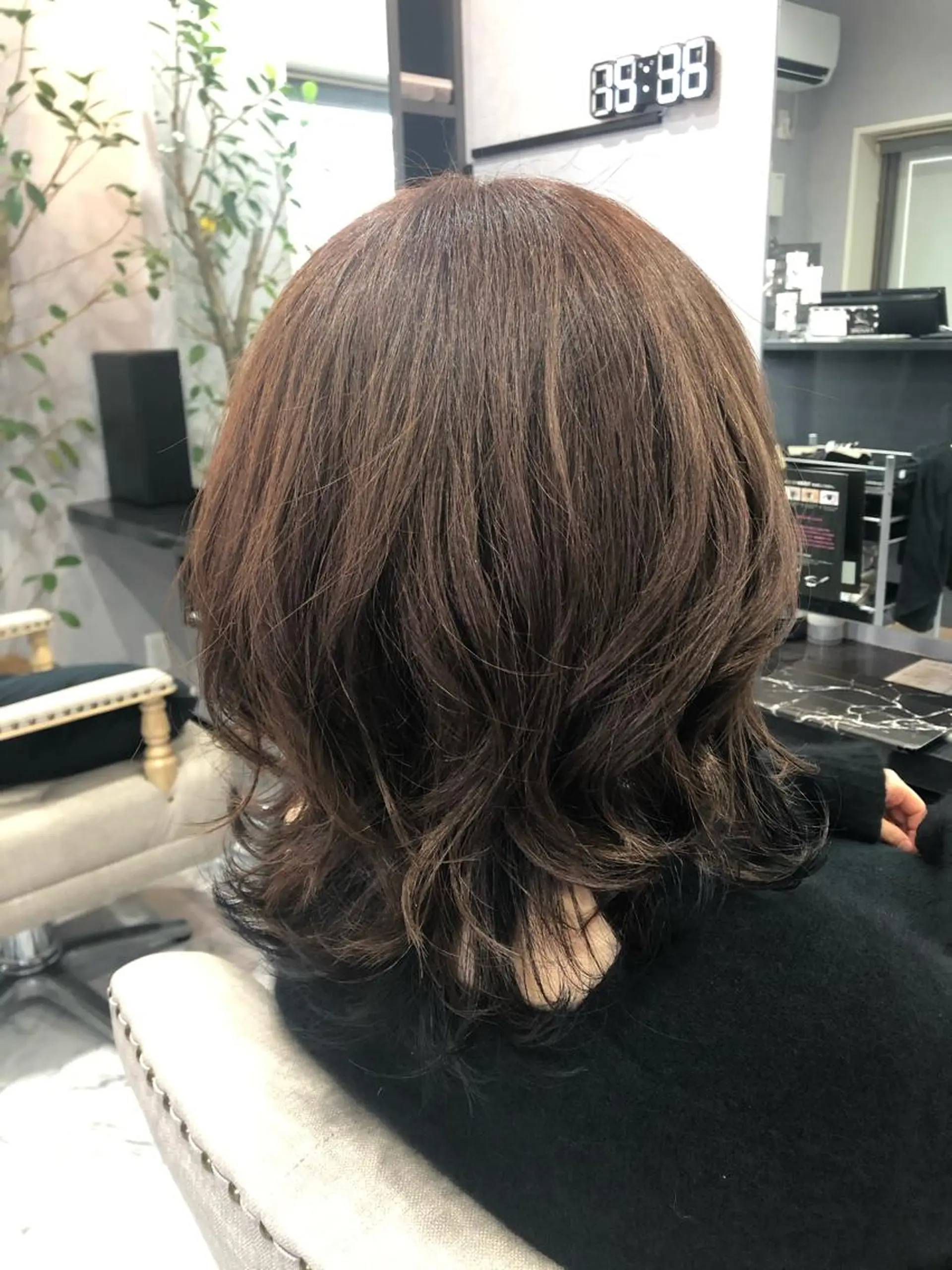 ミディアム カラー カット ヘアカラー トリートメント FAVORE 【ファヴォーレ】のヘアスタイル