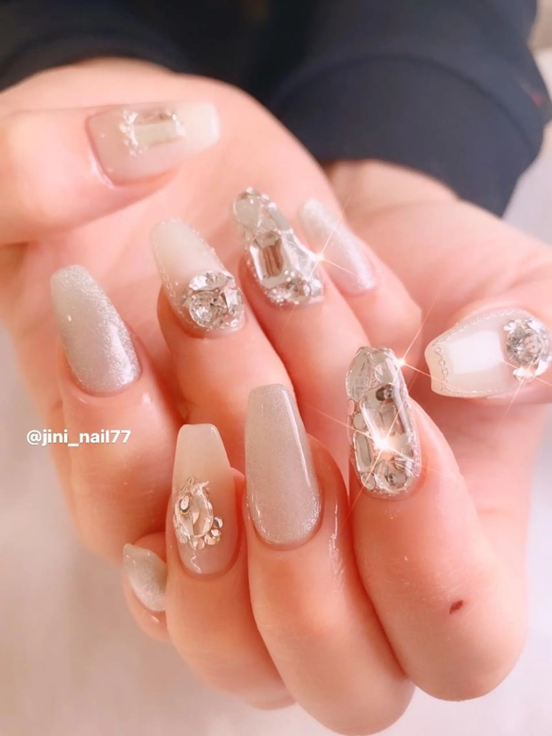 ネイル JINI NAIL所属・ジニ ネイルのネイルデザイン