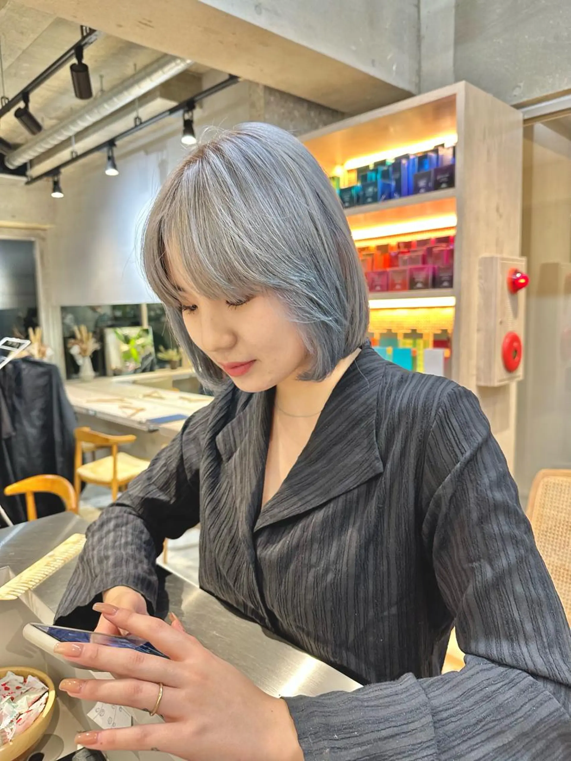 ショート カラー ネイル マツエク・マツパ アイブロウ ヘアカラー トリートメント ⭐ハイトーンブリーチ ミルクティーピンクのヘアスタイル