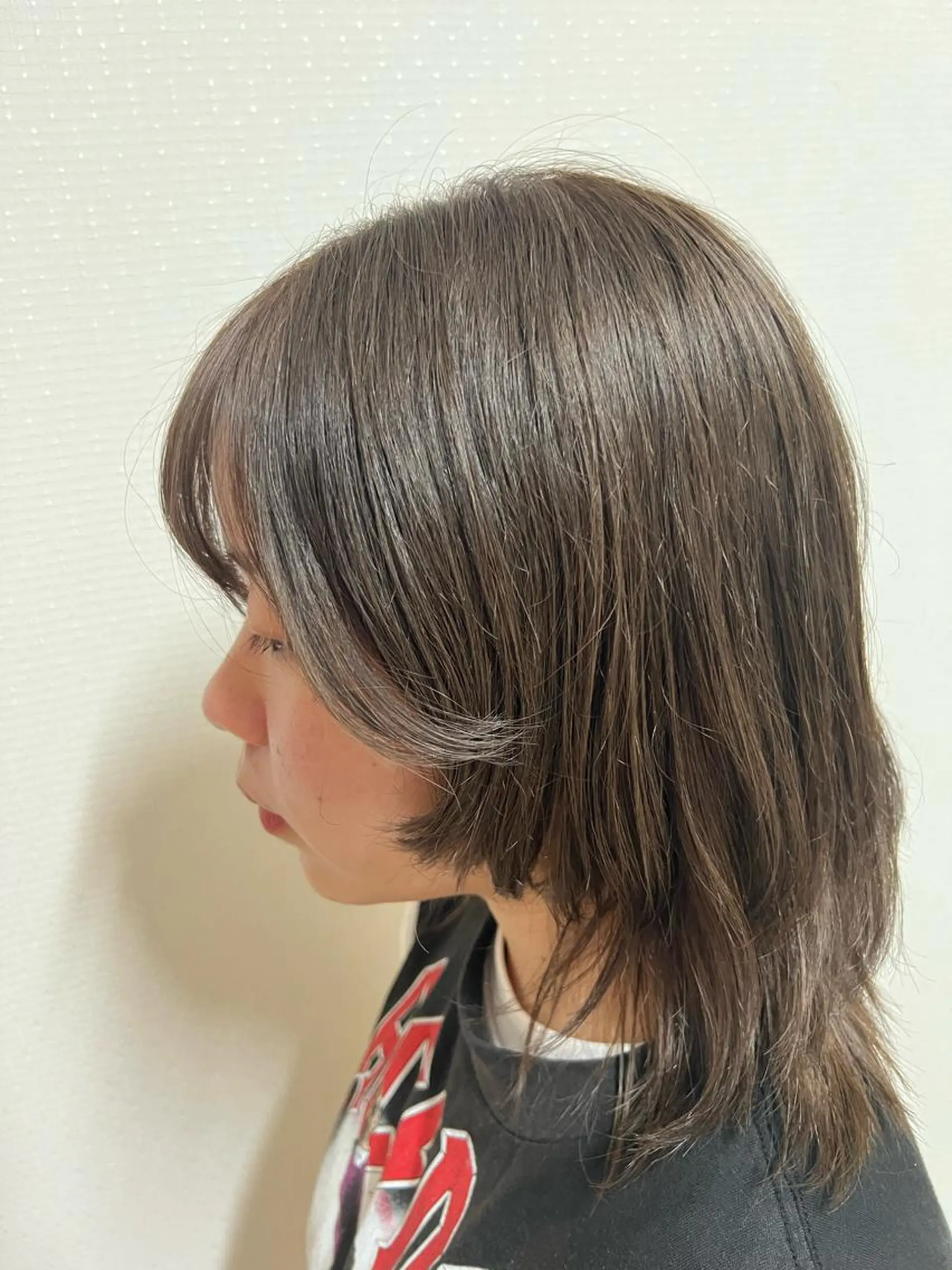 ミディアム カラー ブリーチ 透明感カラー カット ヘアカラー uhair滝ノ水店所属・和田 咲乃のヘアスタイル