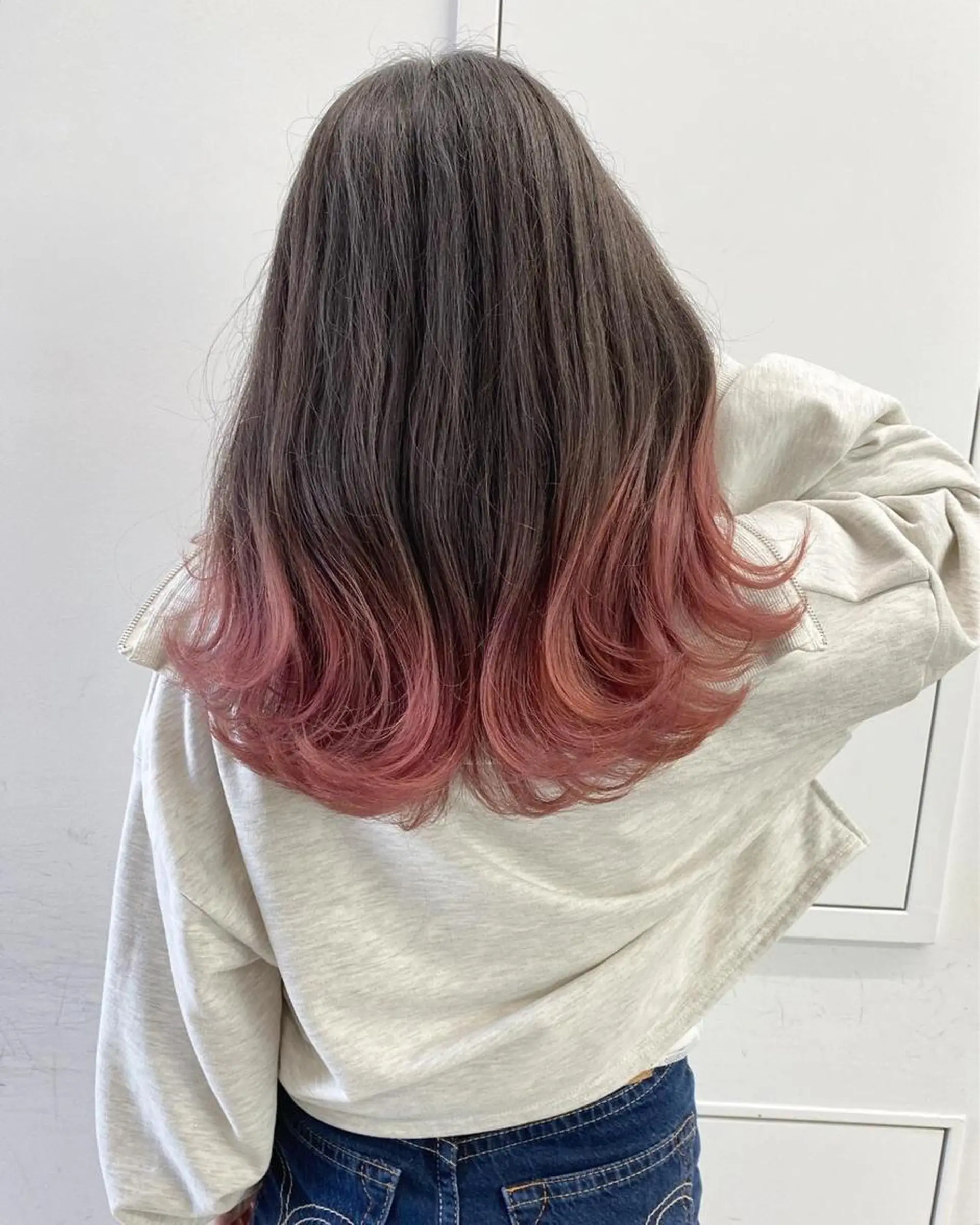 セミロング カラー グラデーションカラー ピンクカラー ヘアカラー トリートメント 【公式】amble luxe池袋東口🩷のヘアスタイル