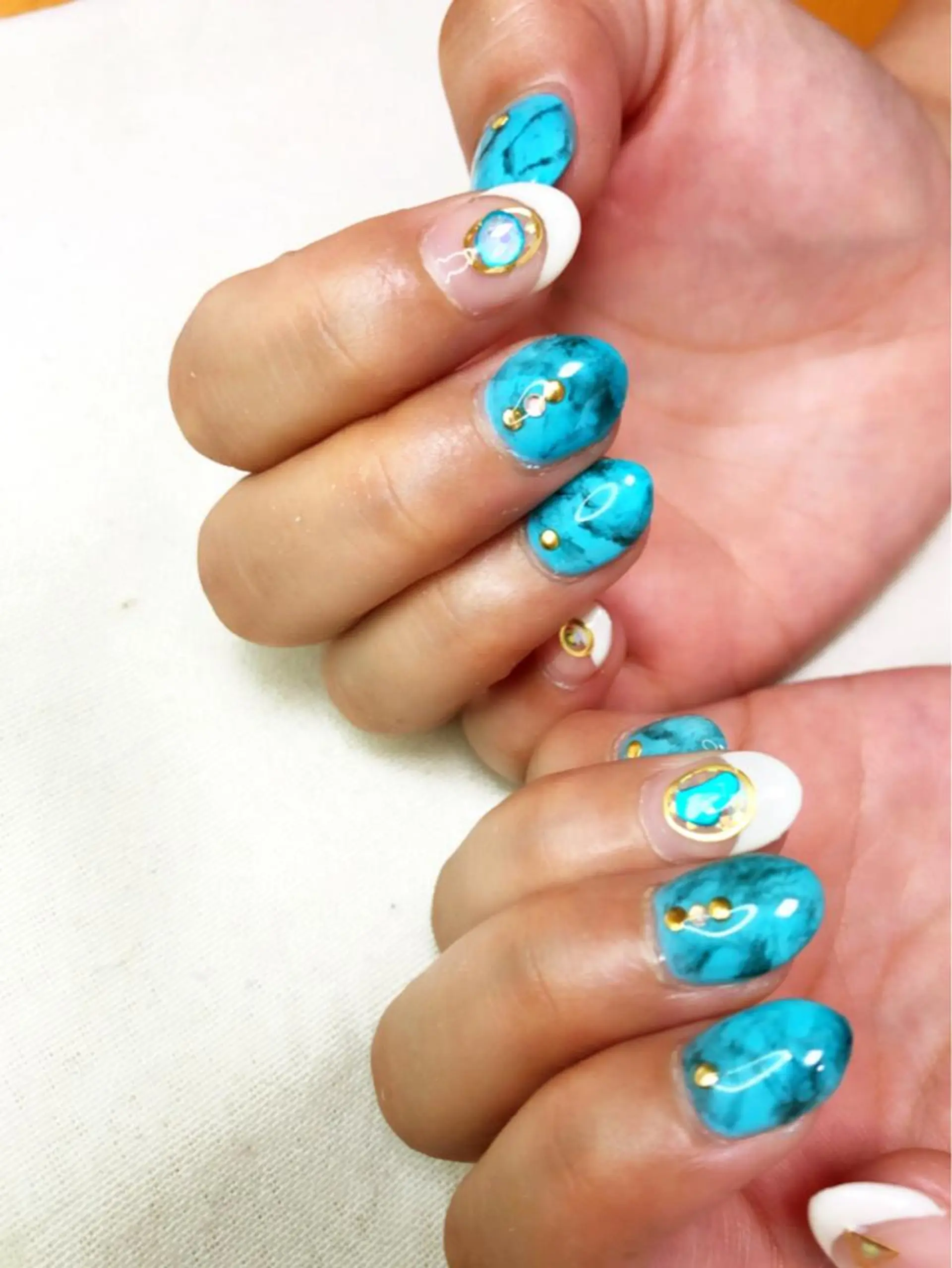ネイル AZU nailのネイルデザイン