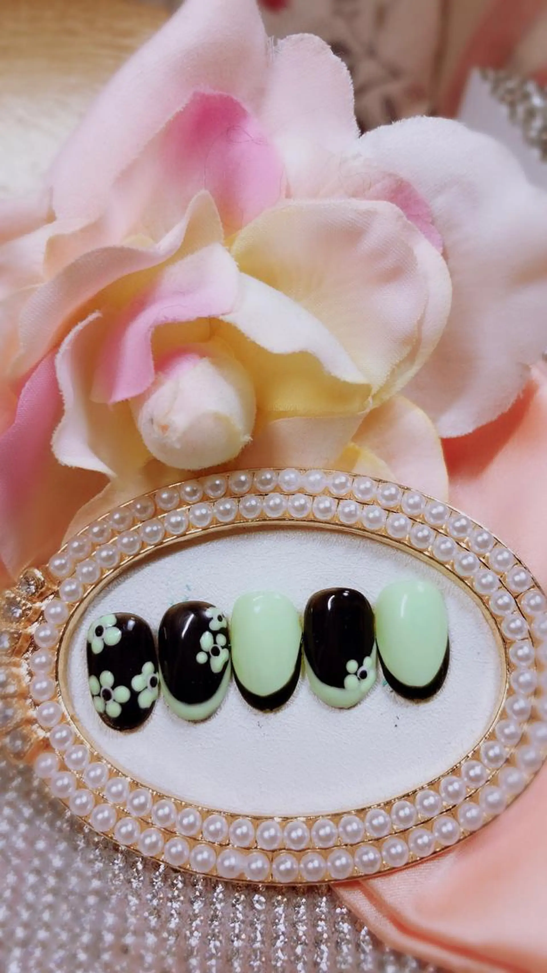 ネイル 佐藤 澄江のネイルデザイン