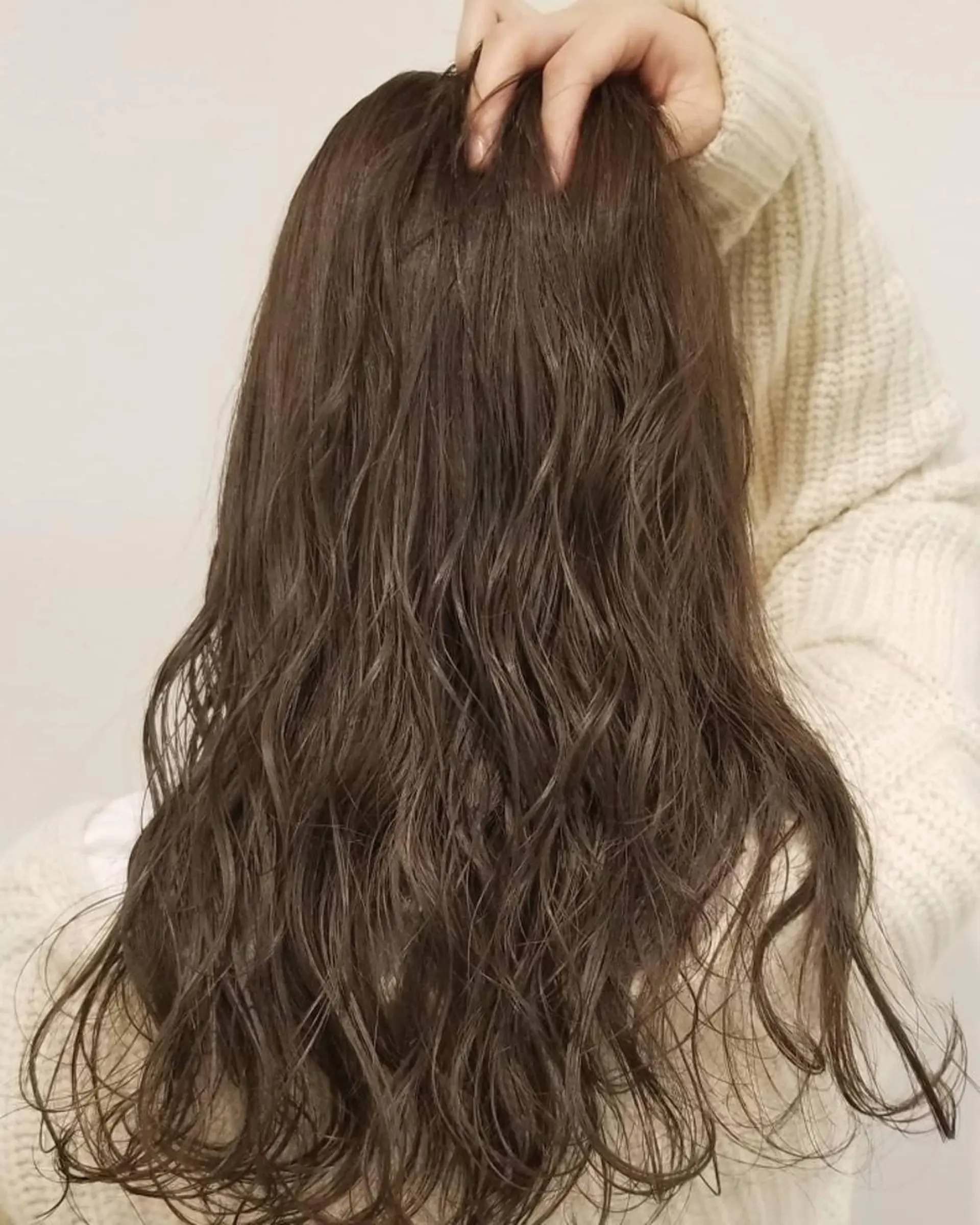 ロング カラー ベージュカラー ブリーチ ラベンダーカラー ラベンダーベージュ ブリーチなしカラー カット ヘアカラー トリートメント 【ネウィ天王寺 】seiyaのヘアスタイル