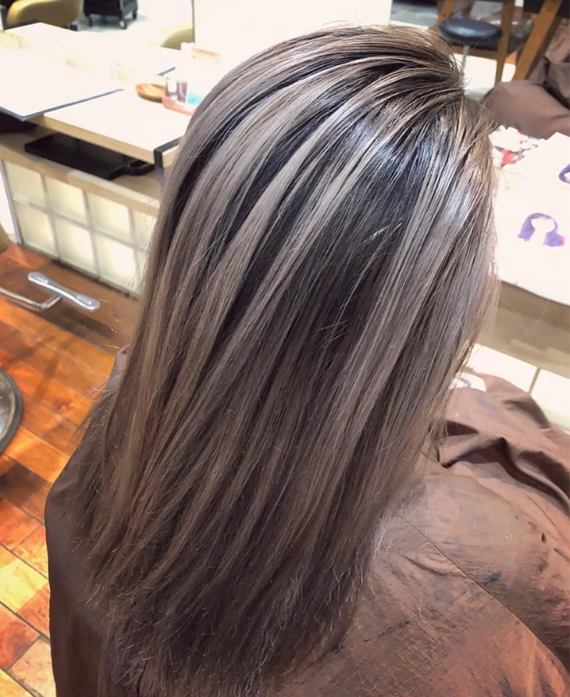 ロング カラー ハイダメージ毛 縮毛矯正のヘアスタイル