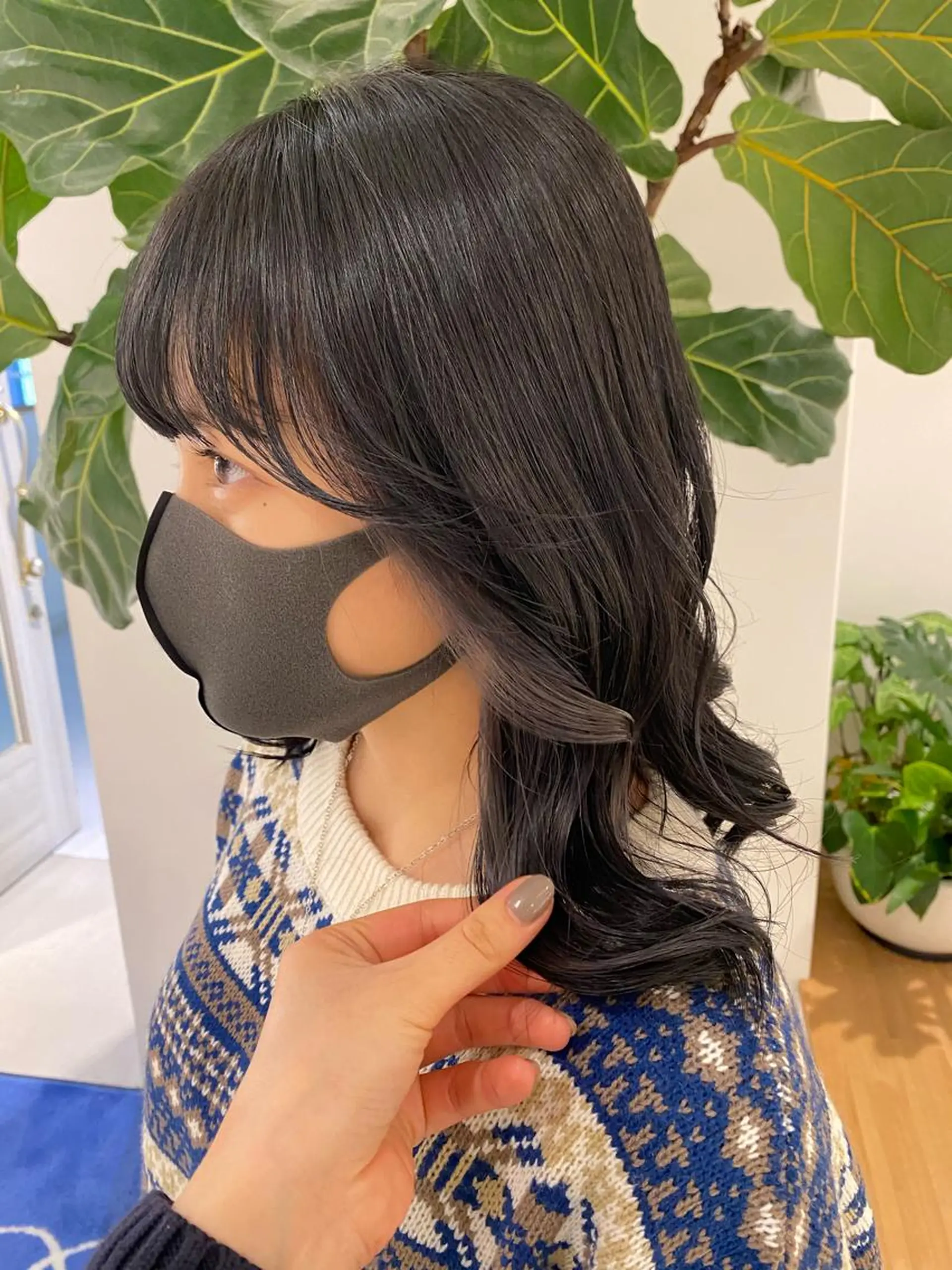 ミディアム 🎀調布仙川透明感オ リーブカラー干莉🎀のヘアスタイル