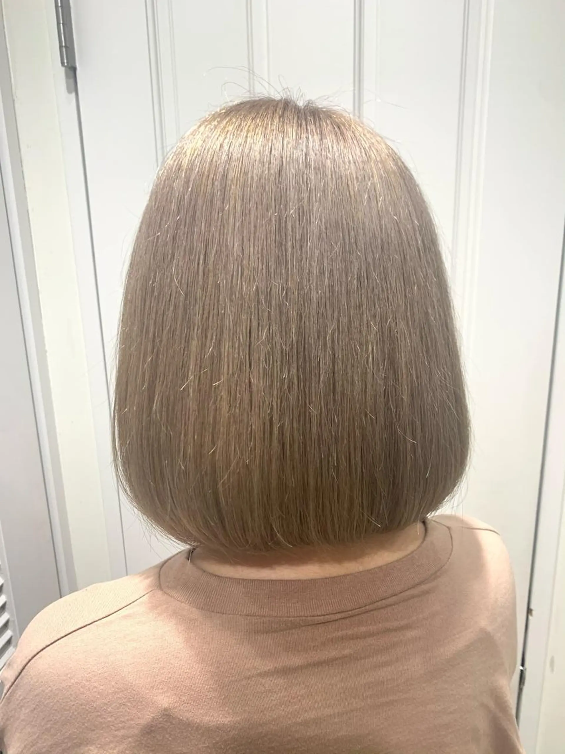 ミディアム ヘアカラー トリートメント 渋谷ハイトーン/ デザインカラー阿部のヘアスタイル