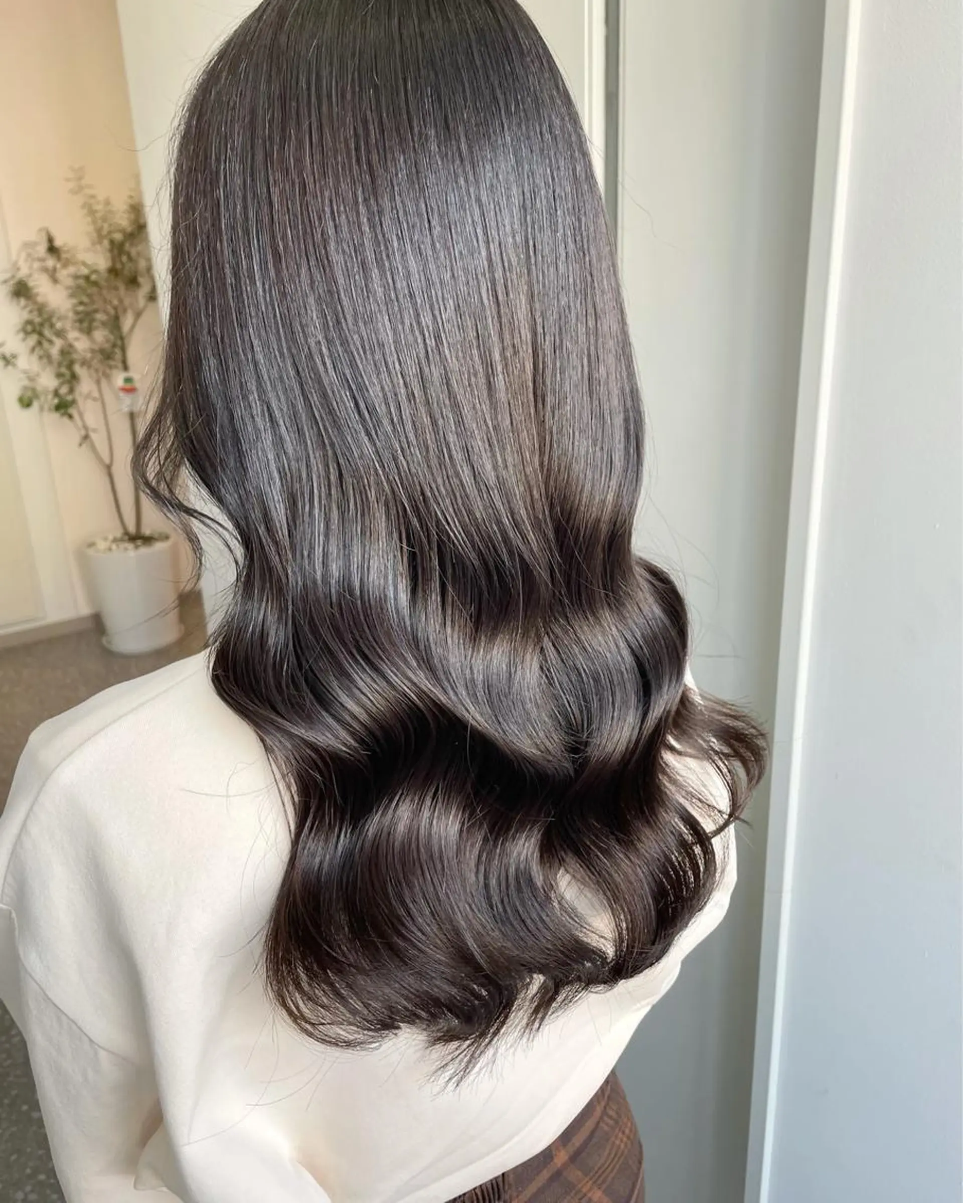 ロング Eleanor梅田店 REMIのヘアスタイル