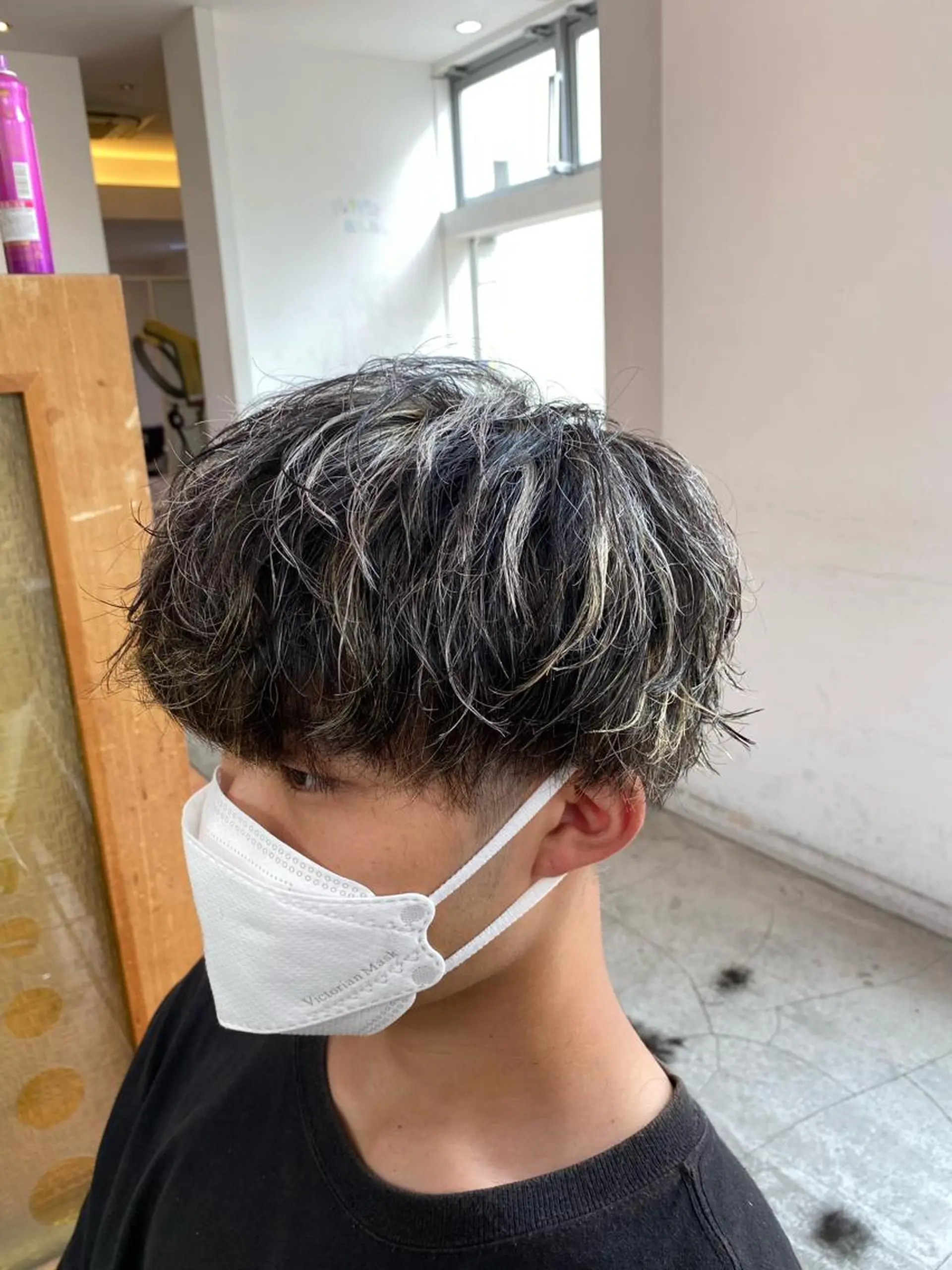 カラー メンズ プロフィールを ご覧くださいのヘアスタイル