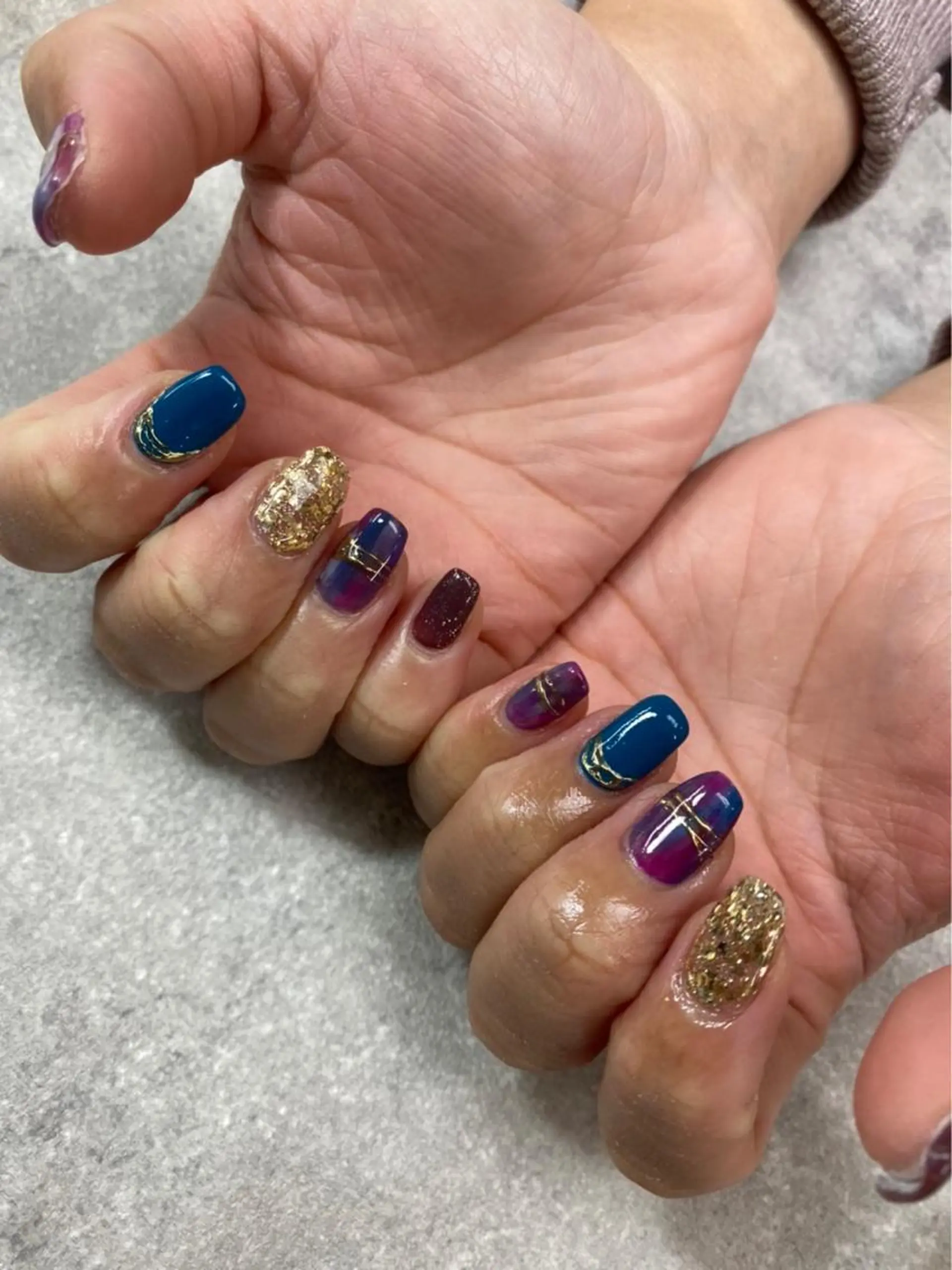ネイル アートネイル フレンチネイル ジェルネイル ガラスフレンチ ゴールド ハンドネイル ハンドケア FASTNAIL PLUS 新宿店のネイルデザイン