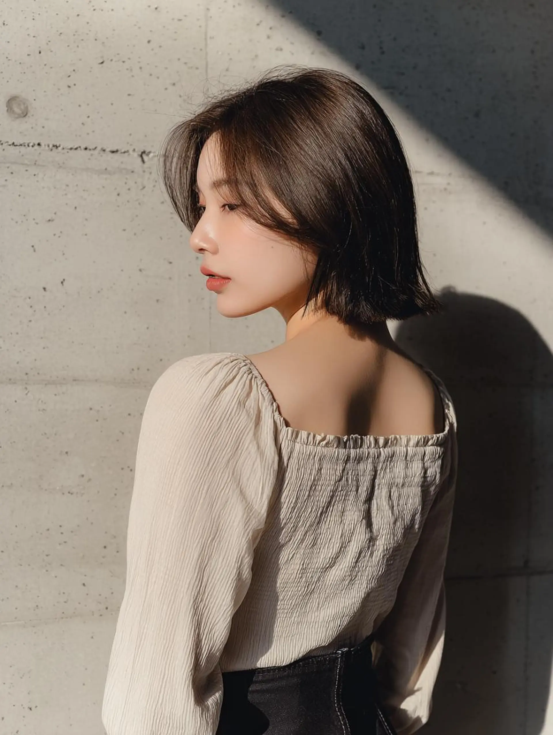 ショート カラー ボブ レイヤーカット 小顔カット ブリーチお任せ🫧 tokute高円寺のヘアスタイル