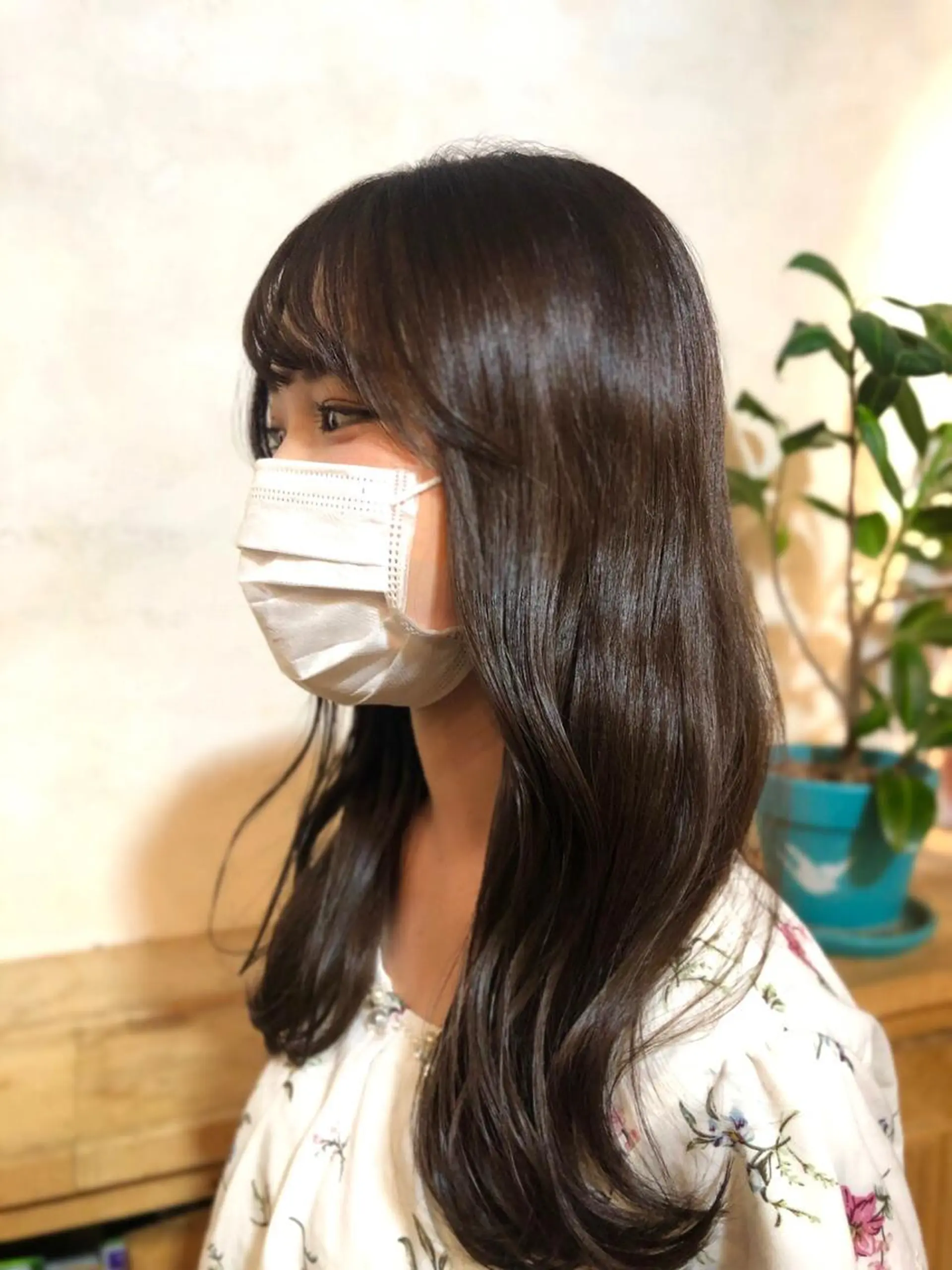 セミロング アッシュ アッシュグレー カット ヘアカラー トリートメント 韓国風カット/ 髪質改善 黒崎のヘアスタイル