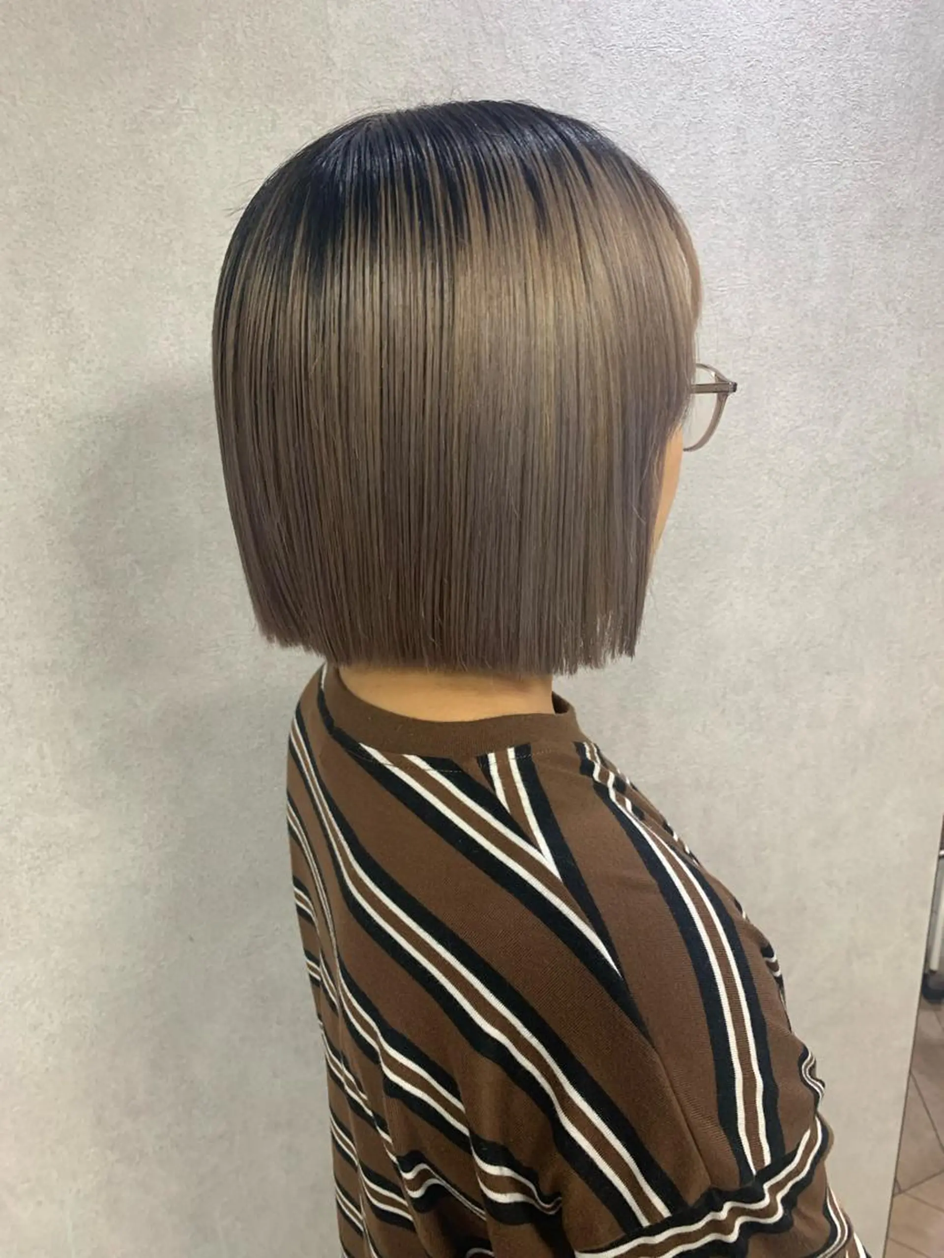 ミディアム ヘアカラー トリートメント est hair 池袋西口所属・♡派手髪カラー♡ 🅝🅐🅝🅐のヘアスタイル