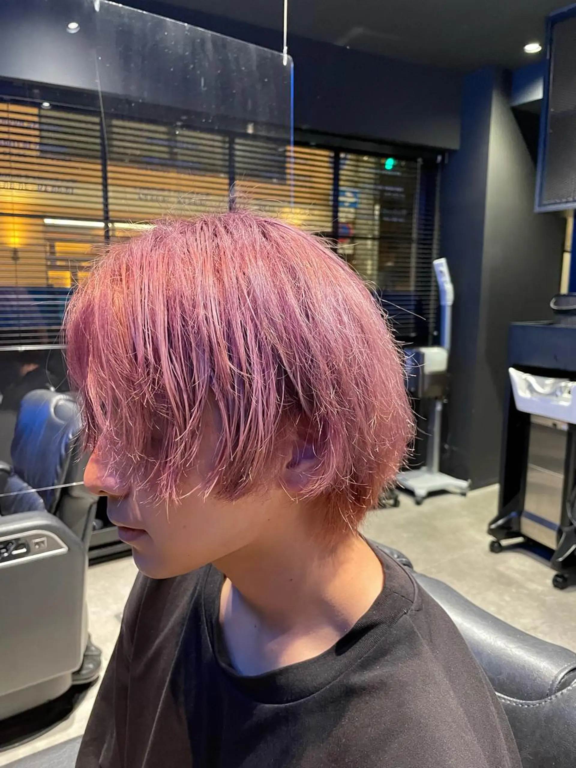 カラー QUONHEAL(クオンヒール)所属・重名 陸のヘアスタイル