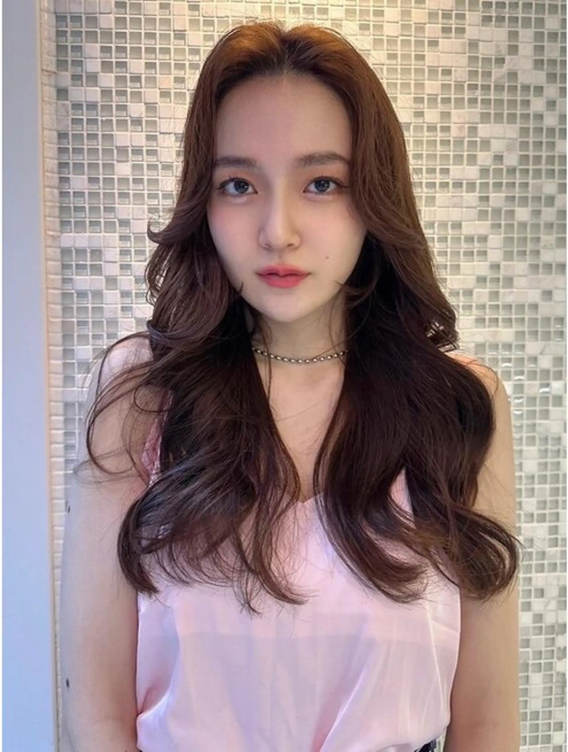 ロング 顔まわりレイヤー 髪質改善 韓国風ヘア レイヤーカット 似合わせカット カット ヘアカラー トリートメント 髪質改善🇰🇷レイ ヤーカット/艶透明髪のヘアスタイル