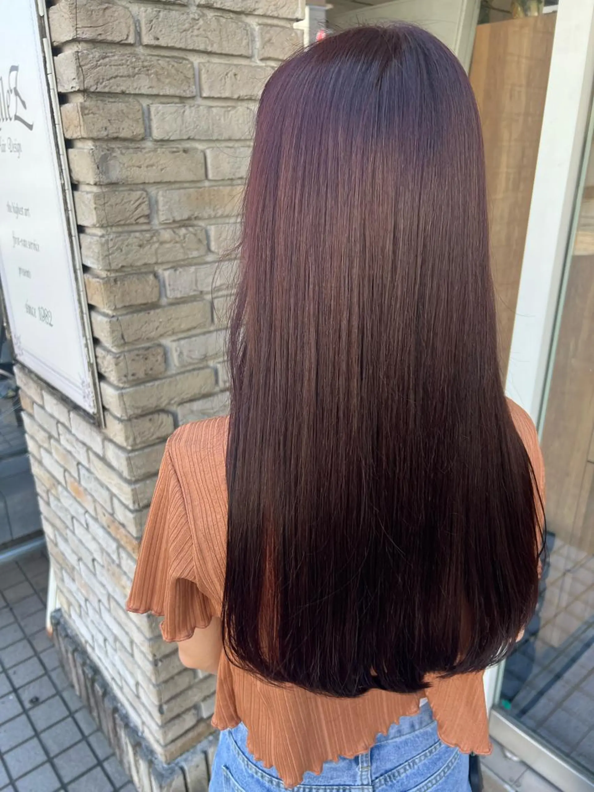 ロング カラー ブリーチ ブリーチなしカラー レッドカラー 鶴島 凜のヘアスタイル