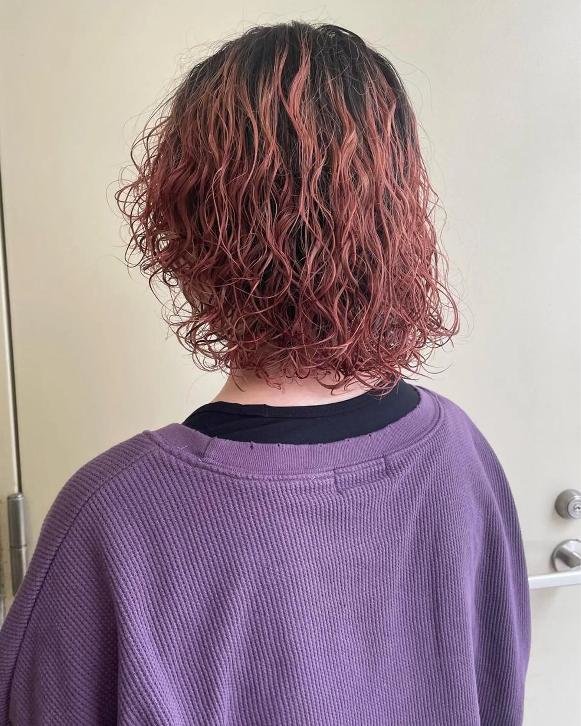 ミディアム パーマ オカモト ミユウのヘアスタイル