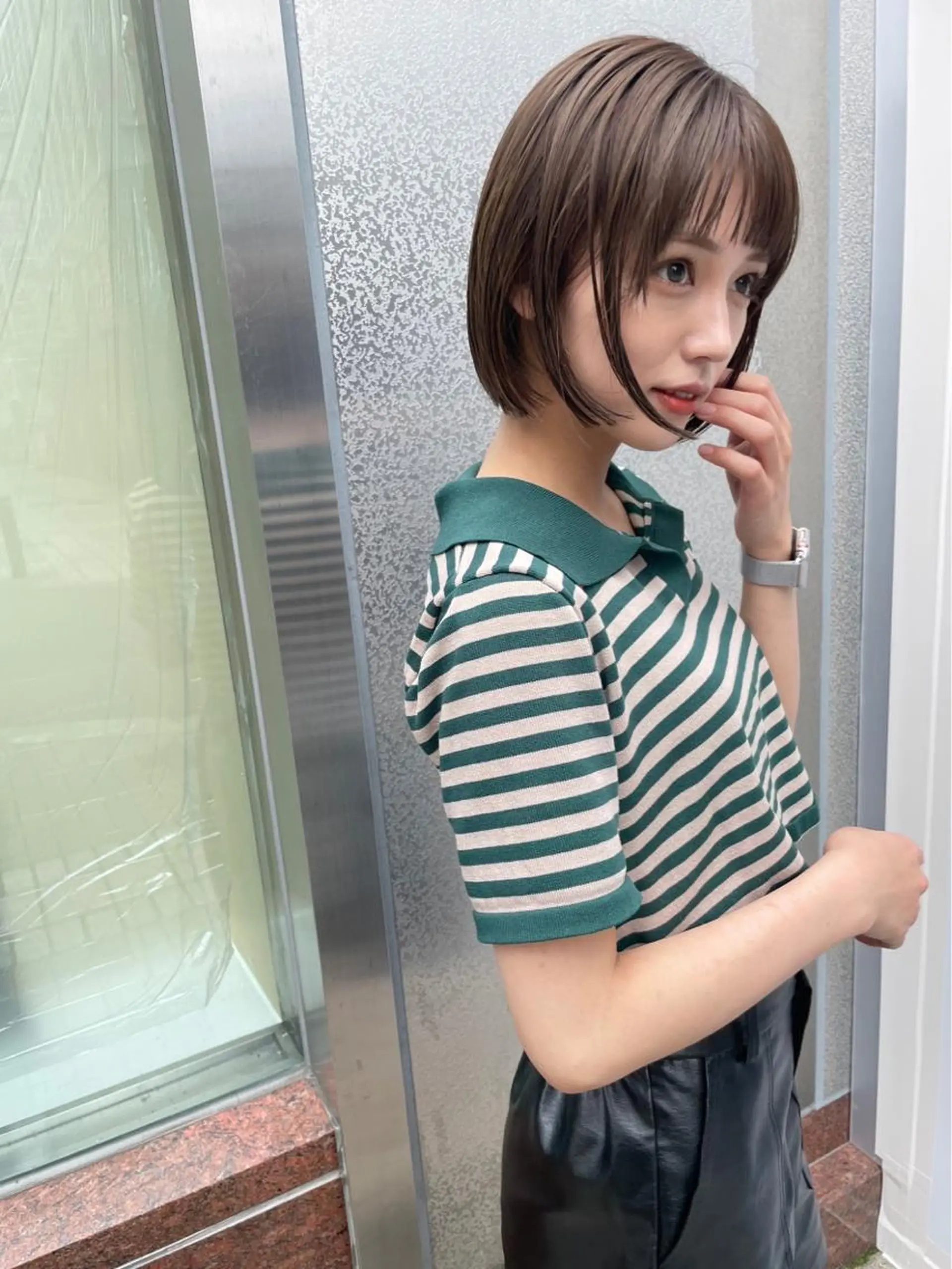 ショート カラー mood tatemachiのヘアスタイル