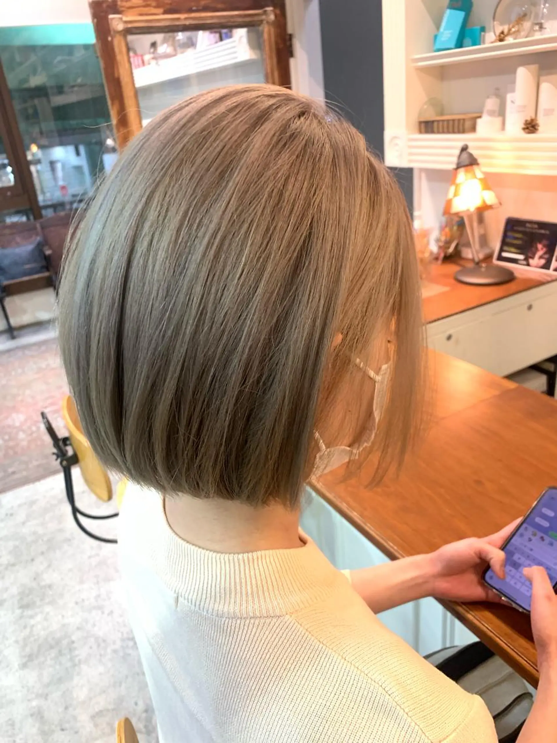 ショート カラー ヘアアレンジ ショートボブ グレージュ シルバー シルバーグレージュ ボブ ヘアカラー トリートメント ヘッドスパ ヘアセット 大宮/山口 竣也のヘアスタイル