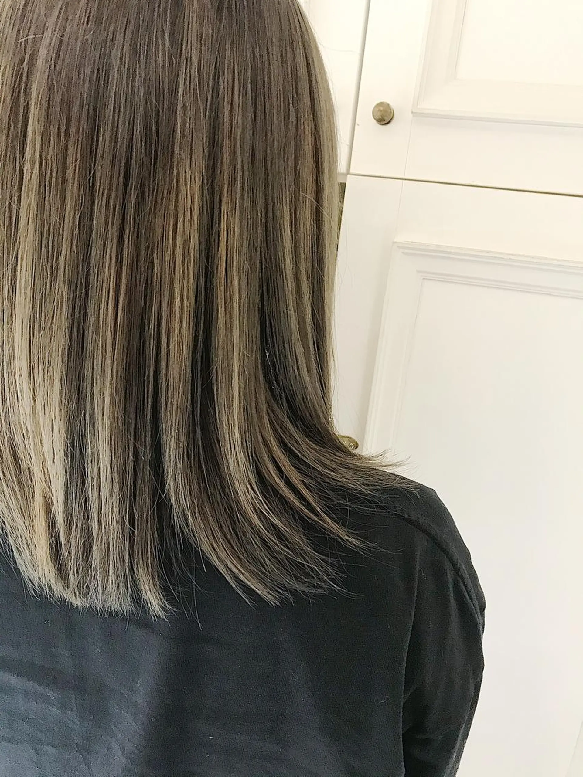 ミディアム Neolive caffのヘアスタイル