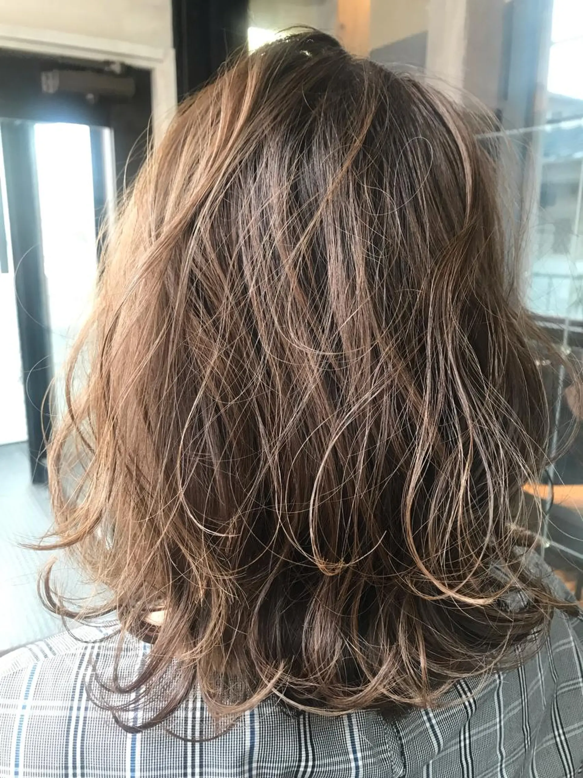 ミディアム カラー 代官山/恵比寿所属・髪質改善/縮毛矯正 専門　代官山/恵比寿のヘアスタイル