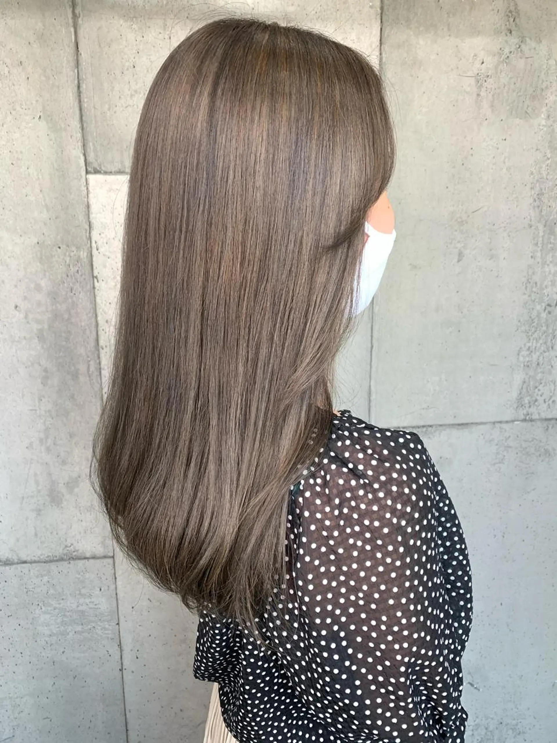 セミロング 大内 志穂のヘアスタイル