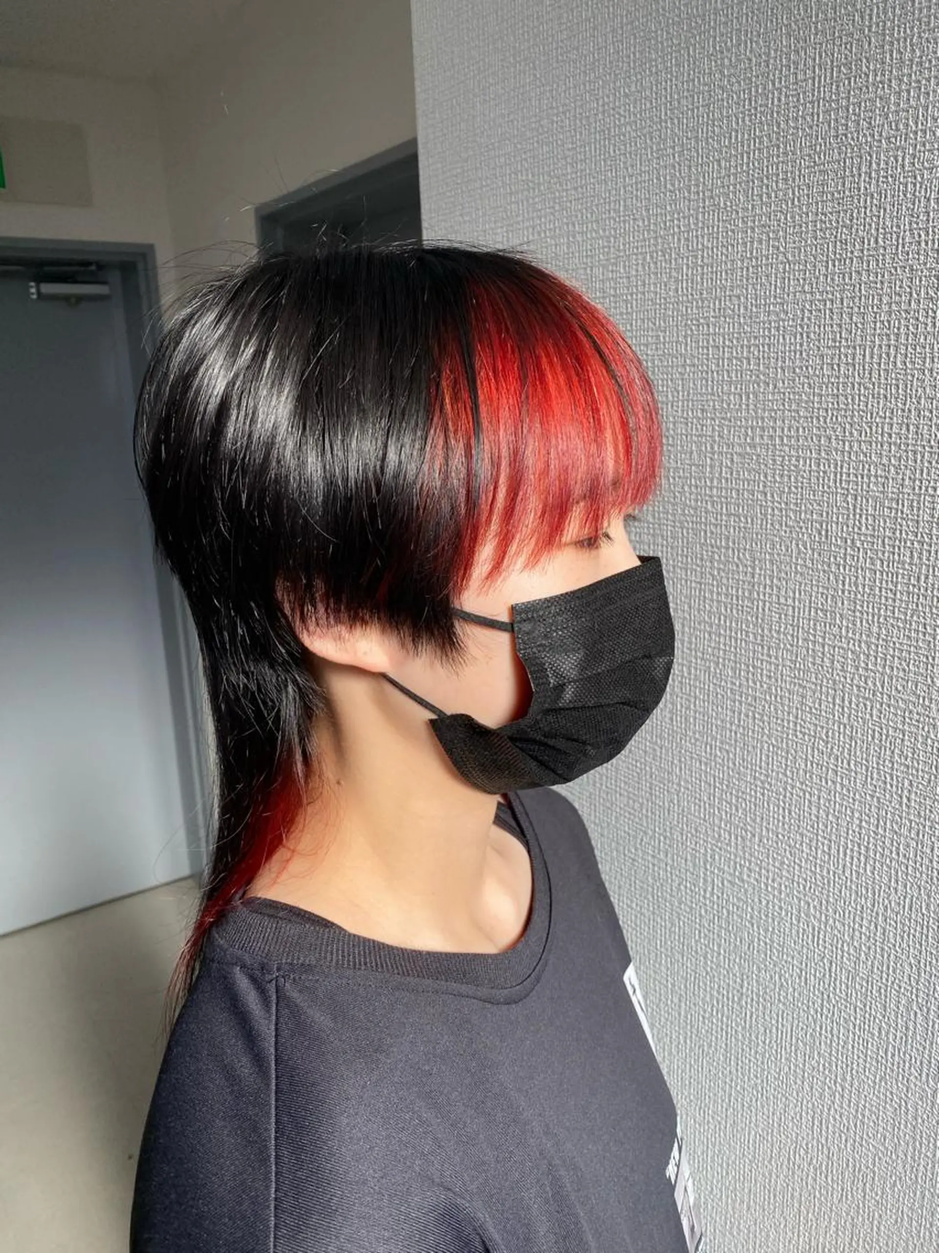 ロング カラー ヘアアレンジ デザインカラー 艶カラー/ハイトーン /レイヤーカットのヘアスタイル