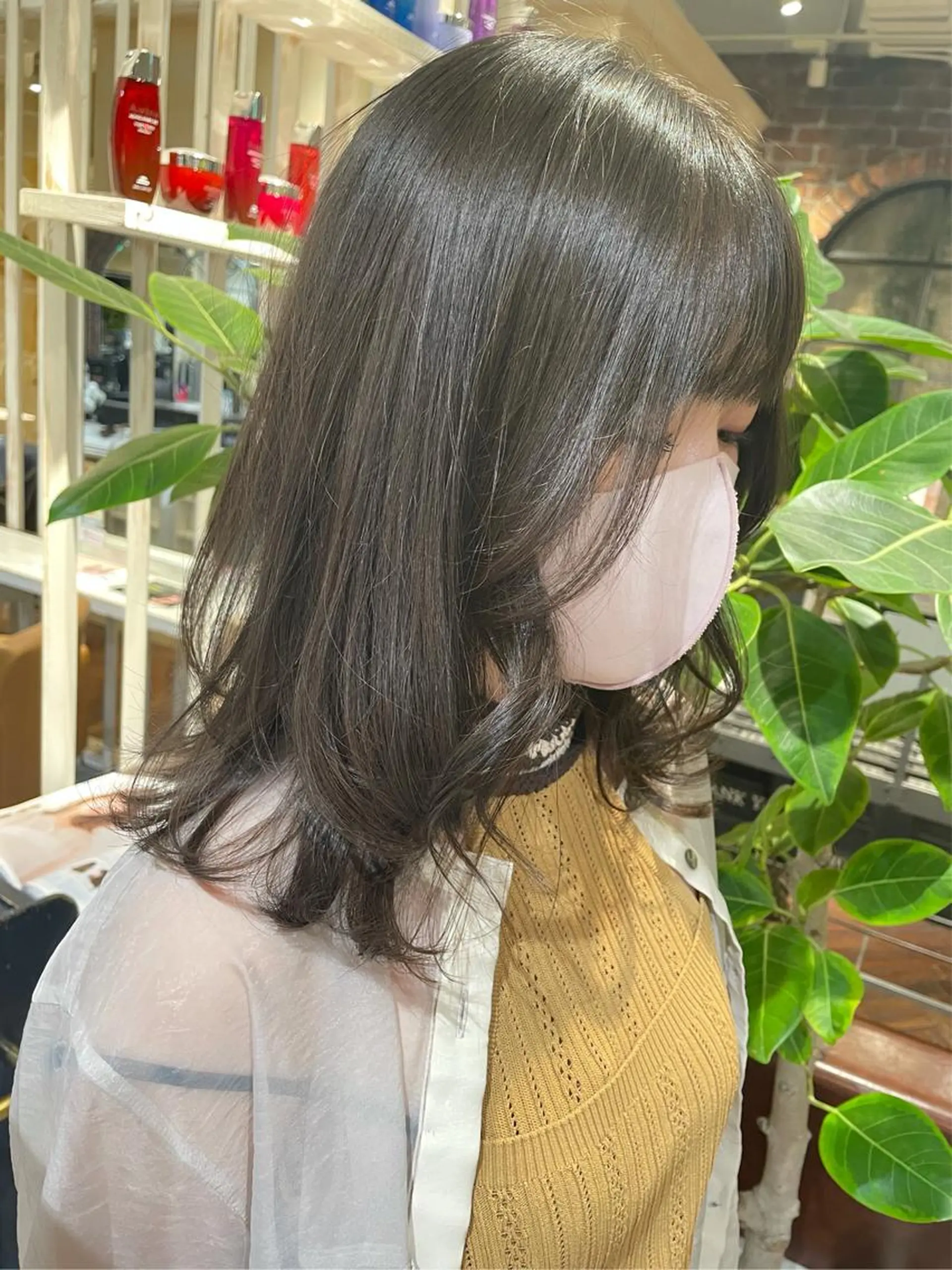 ミディアム カラー MINX 渡邉由理のヘアスタイル