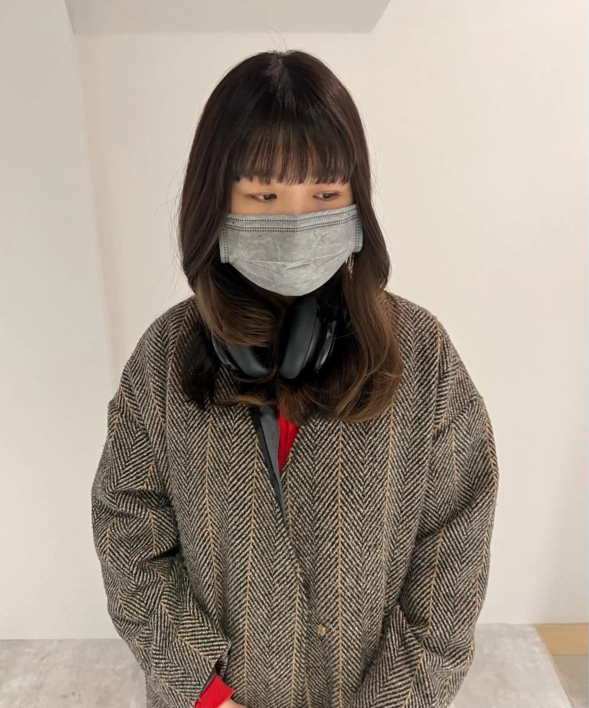 セミロング カット io濱川 遥のヘアスタイル