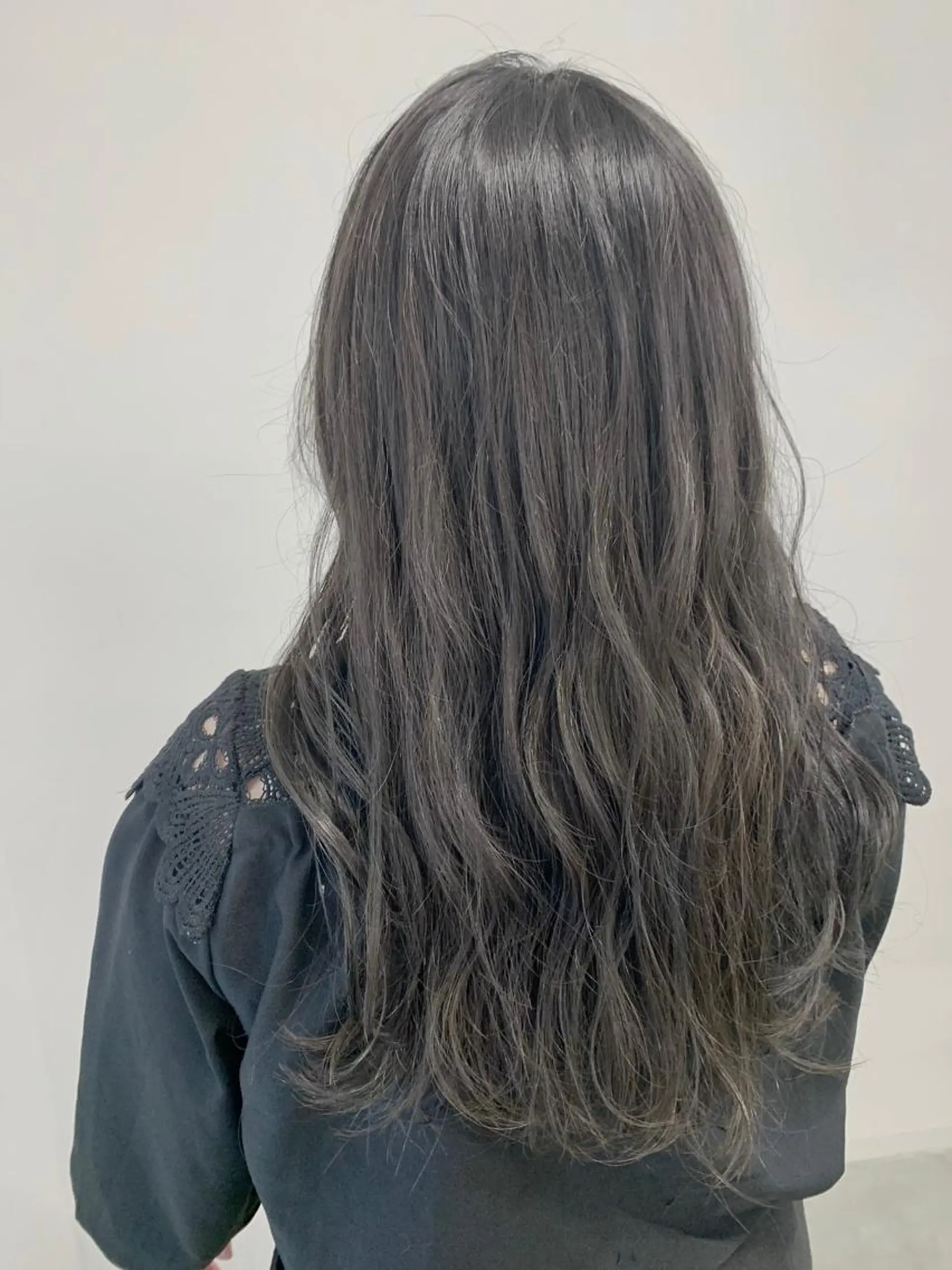 ロング カラー 🔵赤み消し透明感 梅田・増田のヘアスタイル