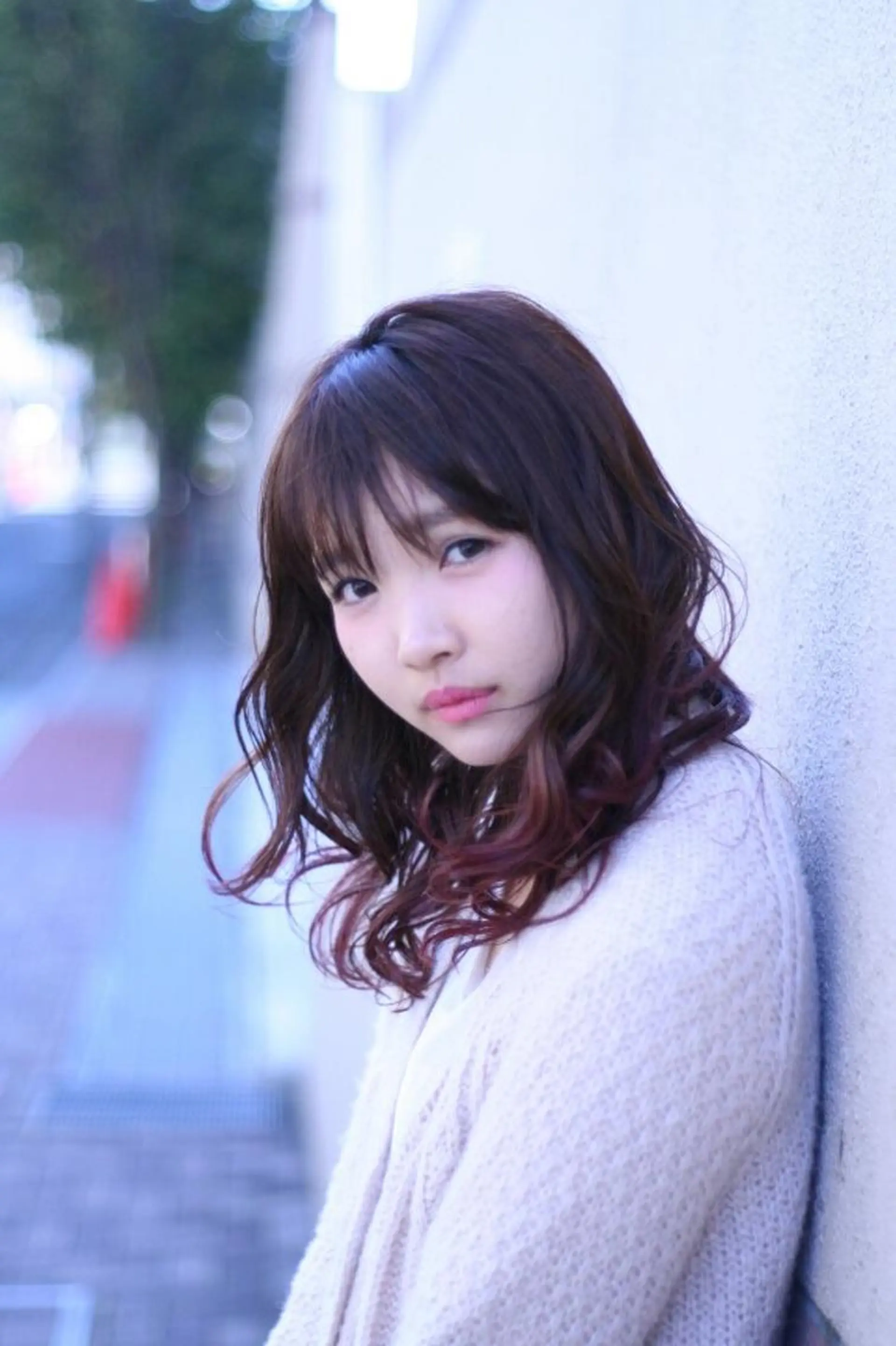 セミロング カラー 栞美容室所属・三浦 健太郎のヘアスタイル