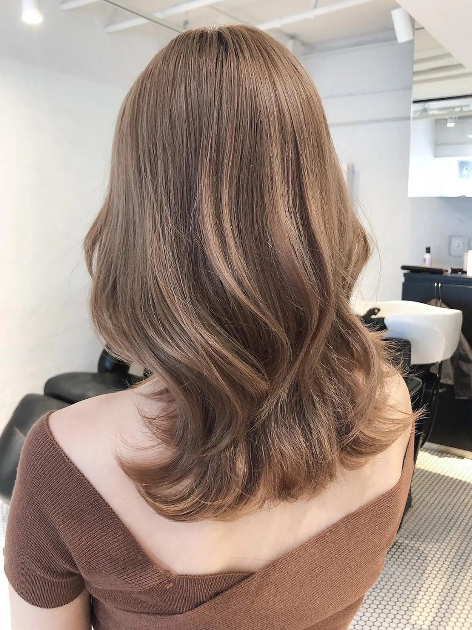 セミロング カット ヘアカラー トリートメント ITbyALBUM 下北沢店のヘアスタイル