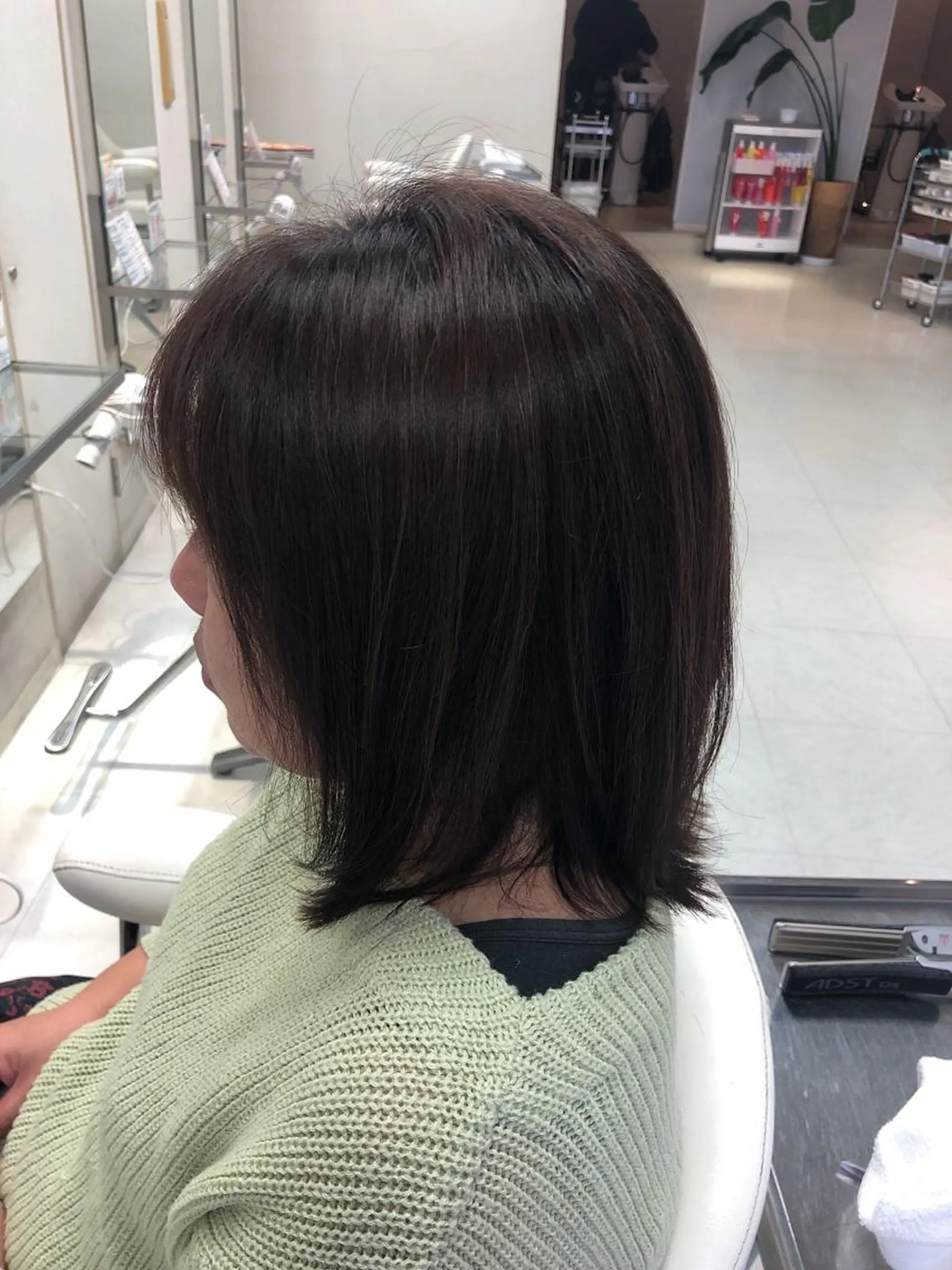 ミディアム 阿部 美咲のヘアスタイル