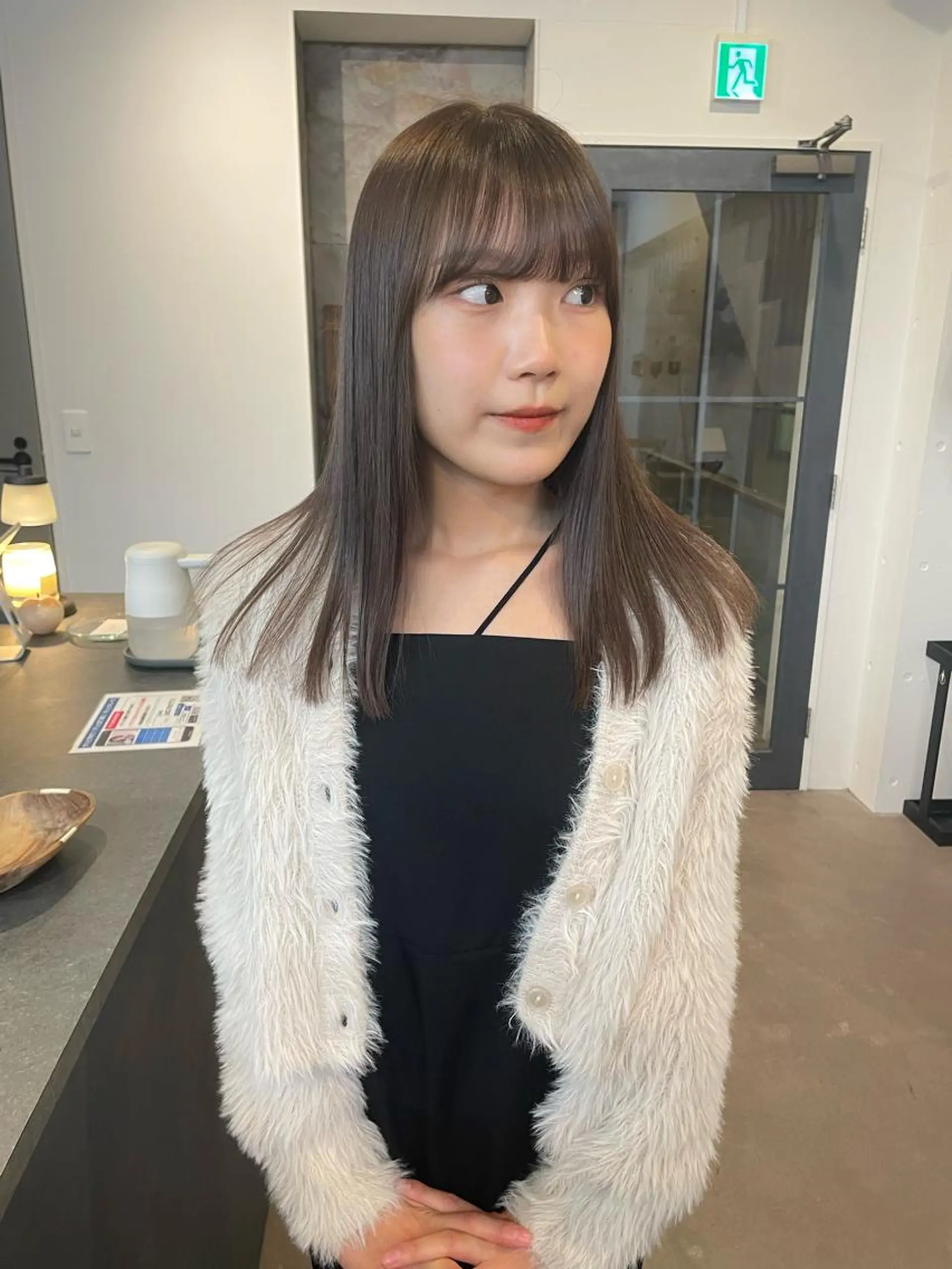 セミロング カラー 原 菜帆のヘアスタイル