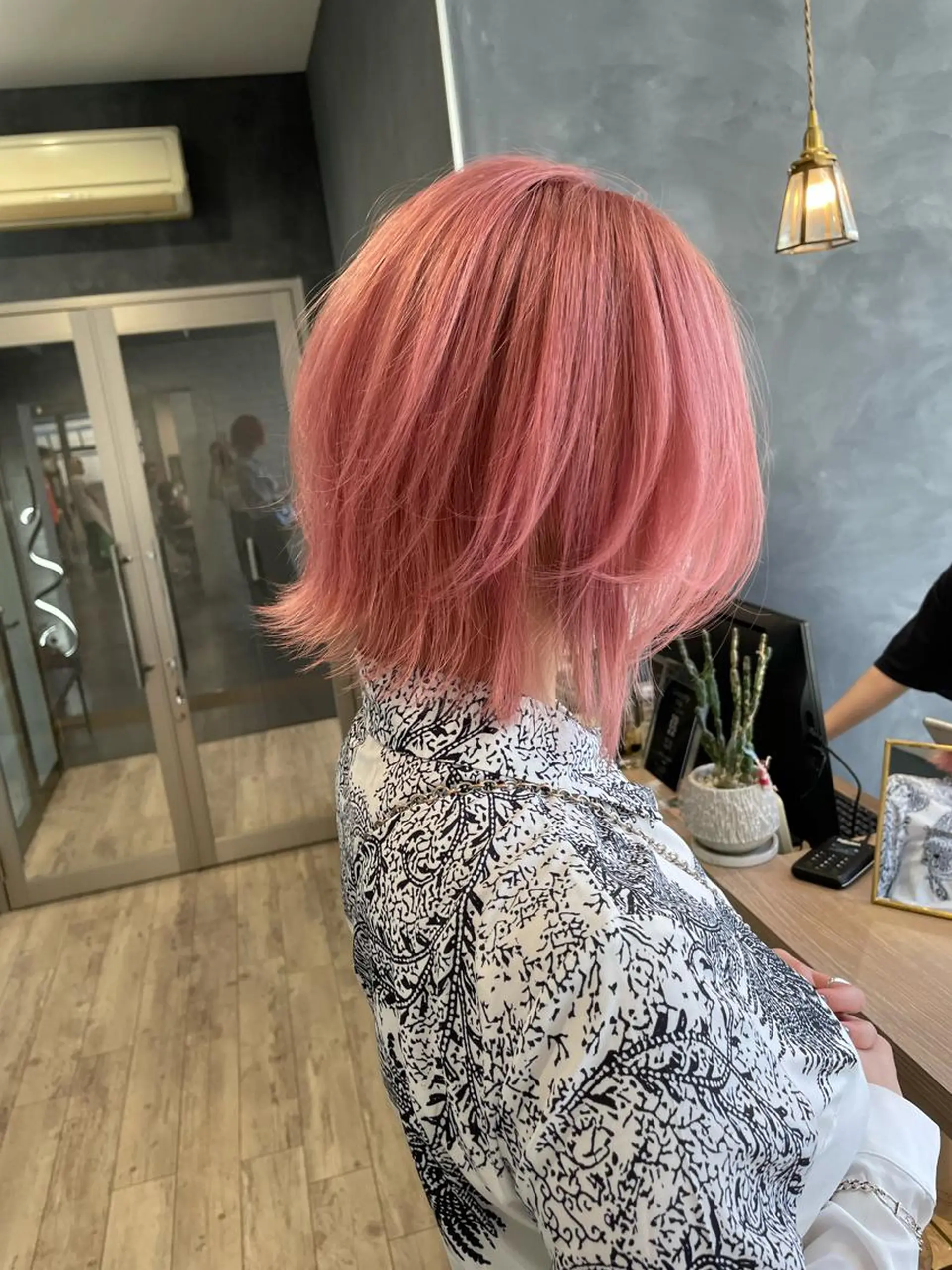 ミディアム カラー ~tie.hair salon所属・Ryoka🌼倉敷/ ハイトーン/レイヤーのヘアスタイル