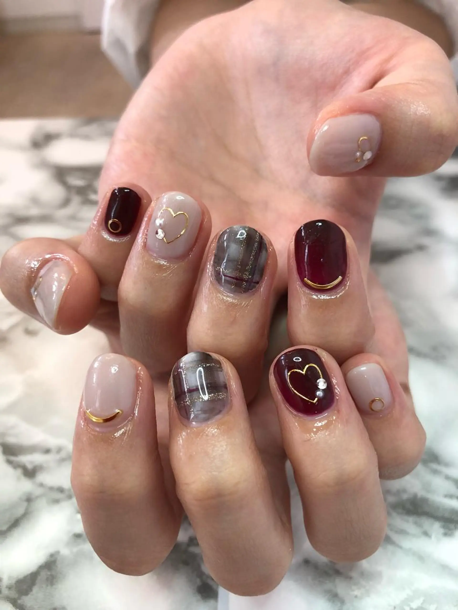 ネイル juedi nail(木曜日のネイル)所属・juedi nail 〜木曜日のネイル〜のネイルデザイン