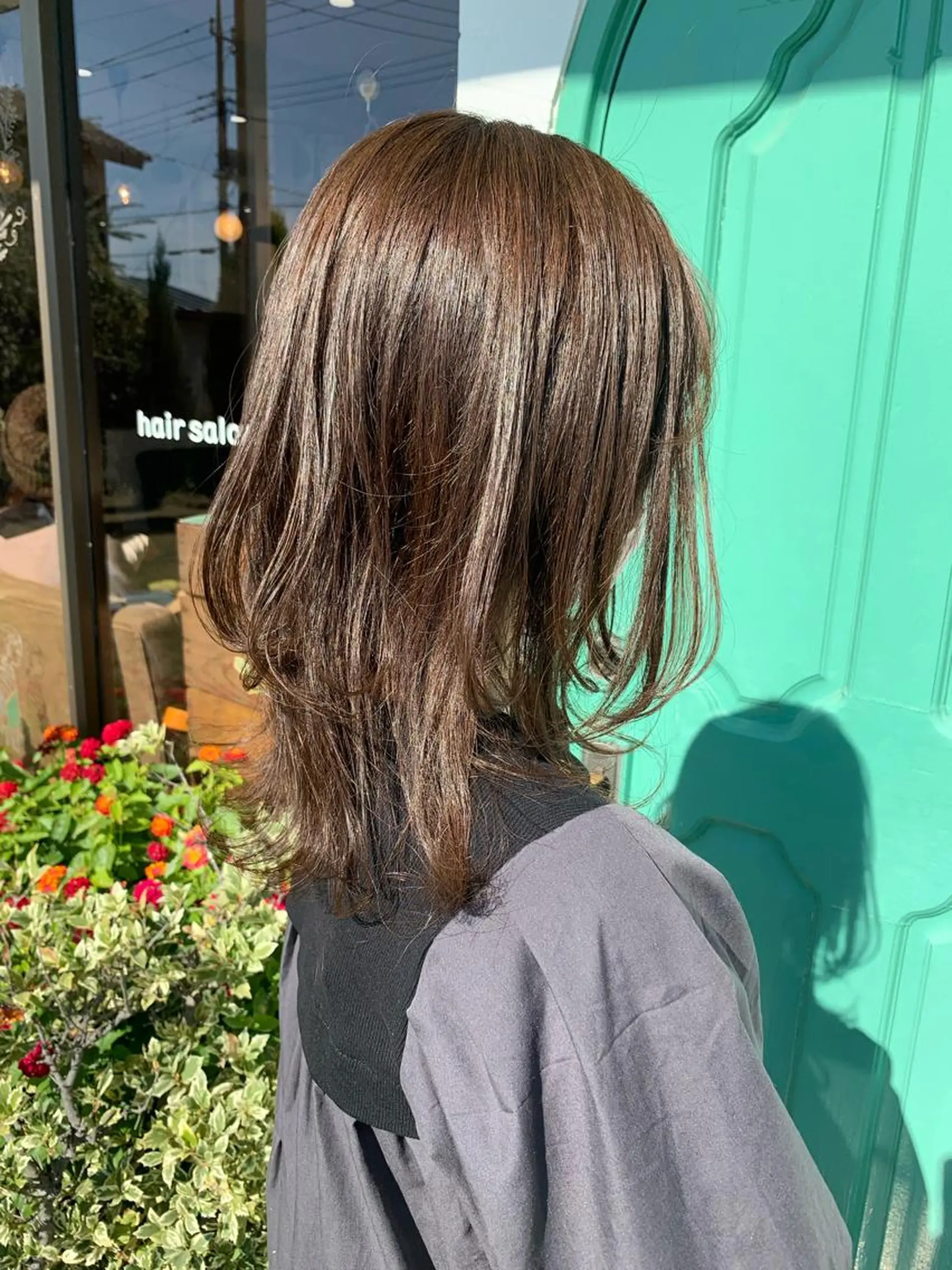 セミロング カット ヘアカラー 佐藤 美咲のヘアスタイル