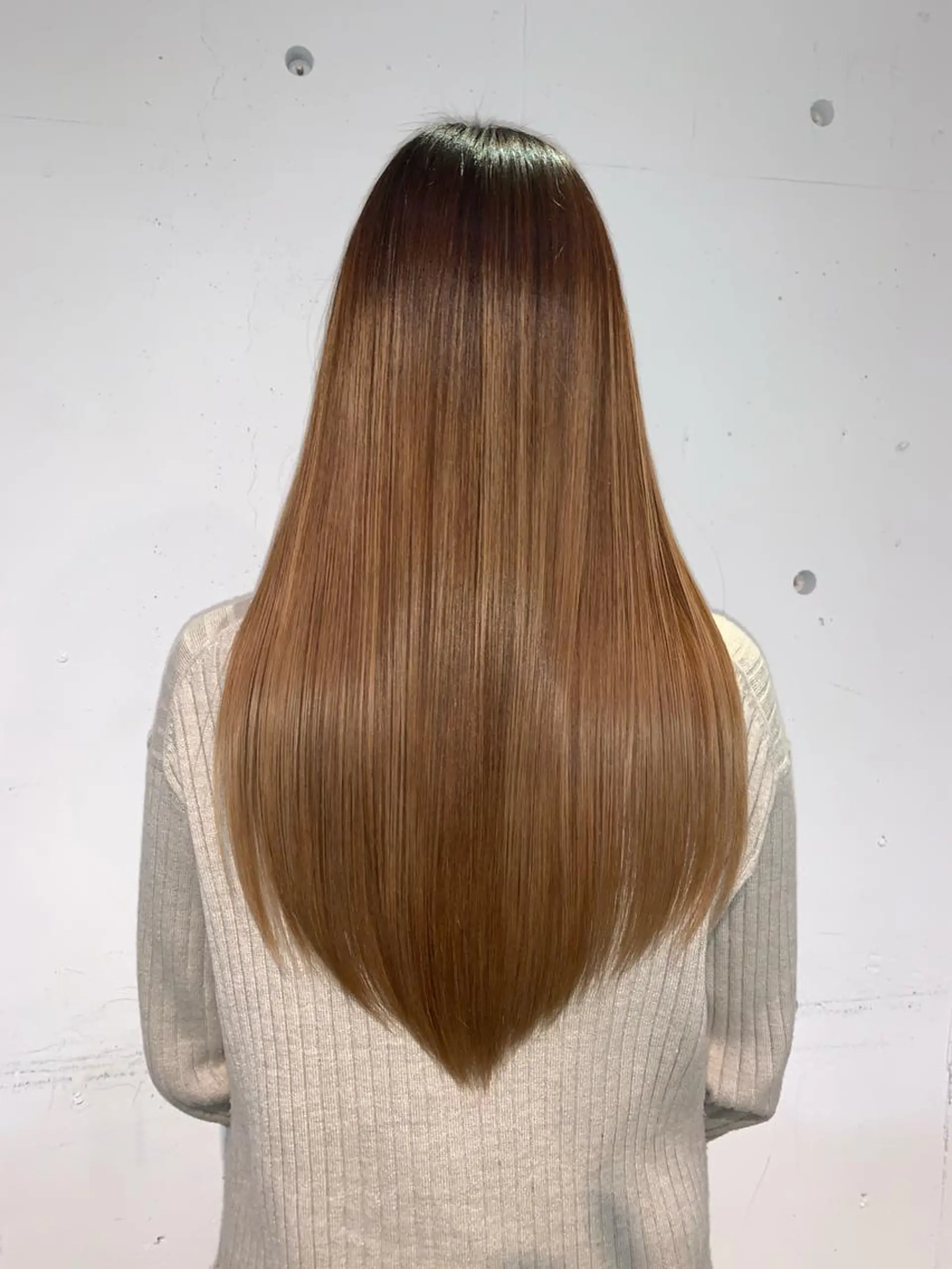 ロング AiRU hair MARINAのヘアスタイル