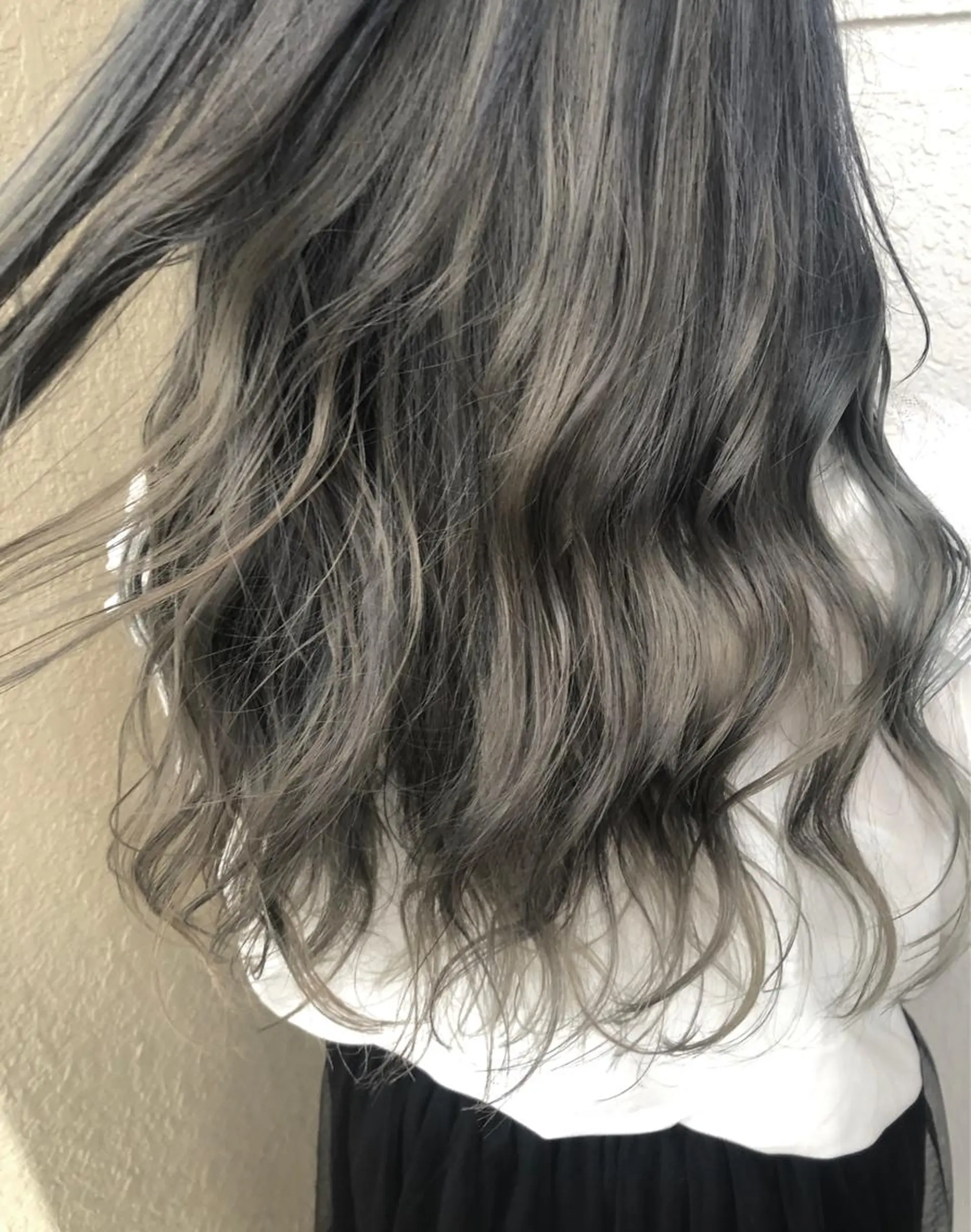 ロング カラー ブリーチ ヘアカラー レイヤーカット匠 イソザキノリユキのヘアスタイル