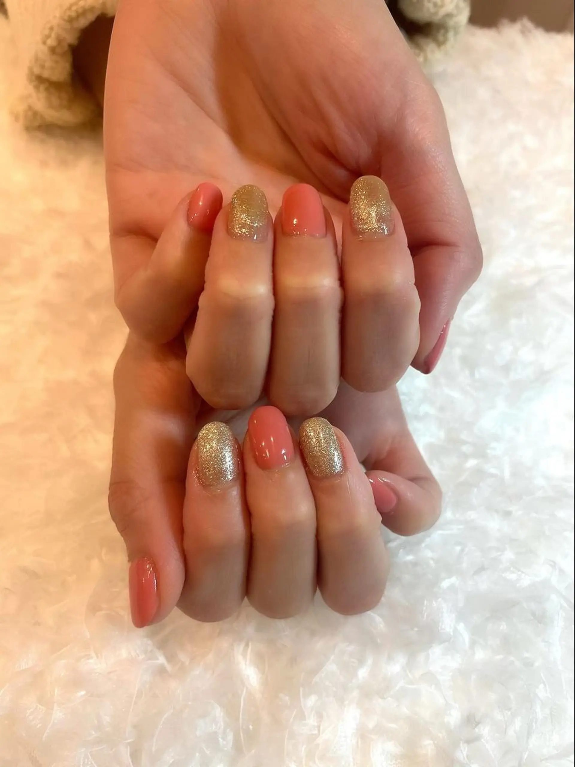 ネイル ゴールド ラメ(グリッター) ワンカラーネイル ささき れいなのネイルデザイン