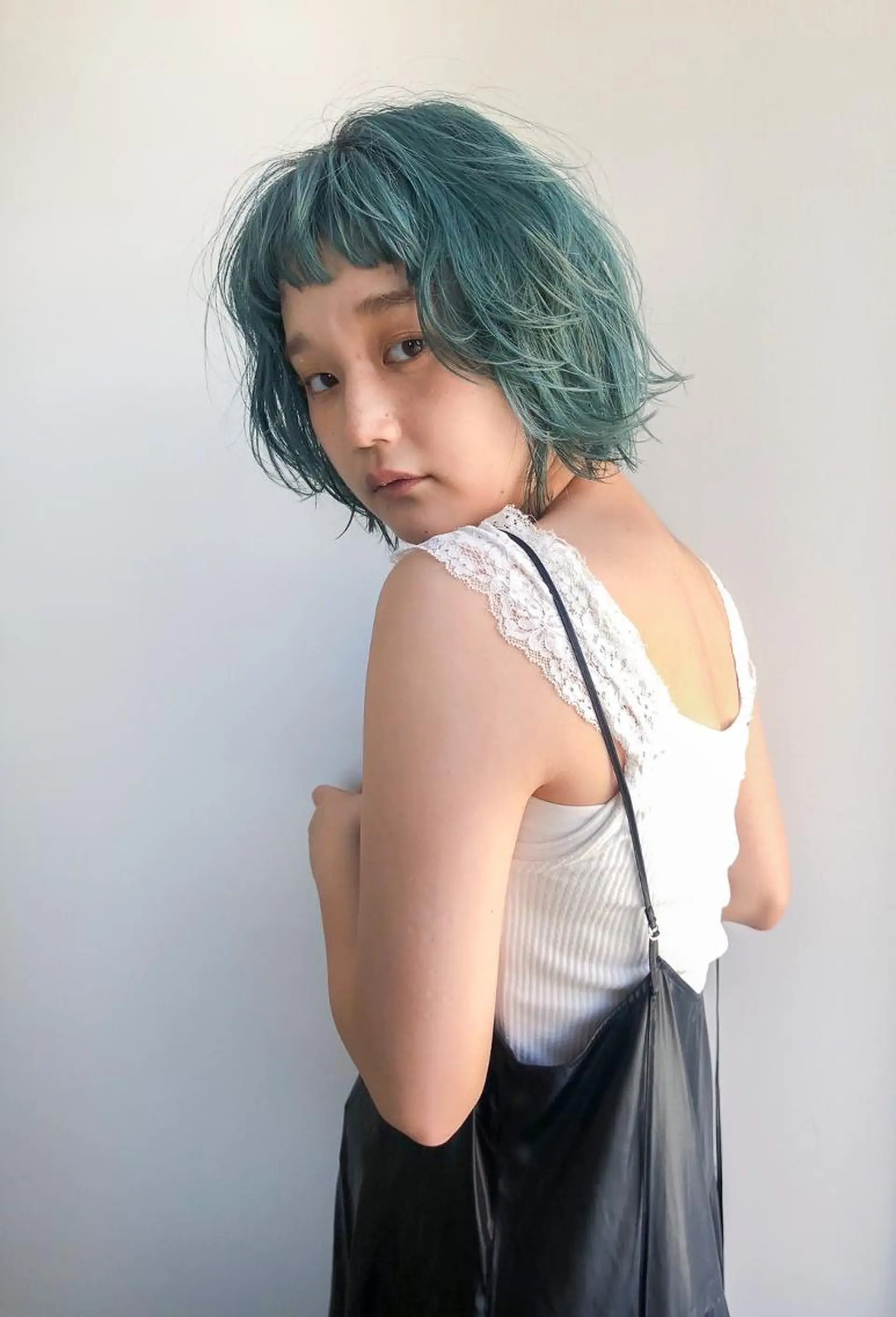 ミディアム ショートボブ ミディアムパーマ ボブ エギョモリ 天使の羽バング・フェザーバング カット ヘアカラー トリートメント CEINE＋ officialのヘアスタイル