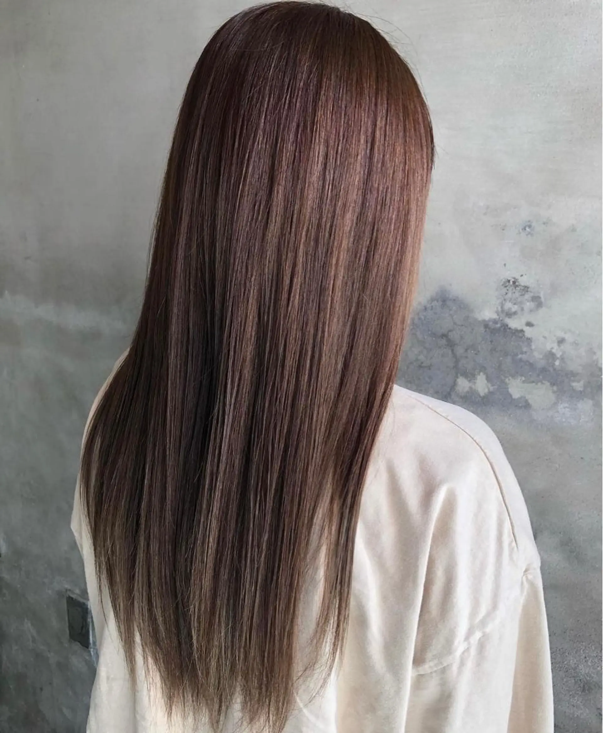 ロング ヘアカラー アダチ コウスケのヘアスタイル